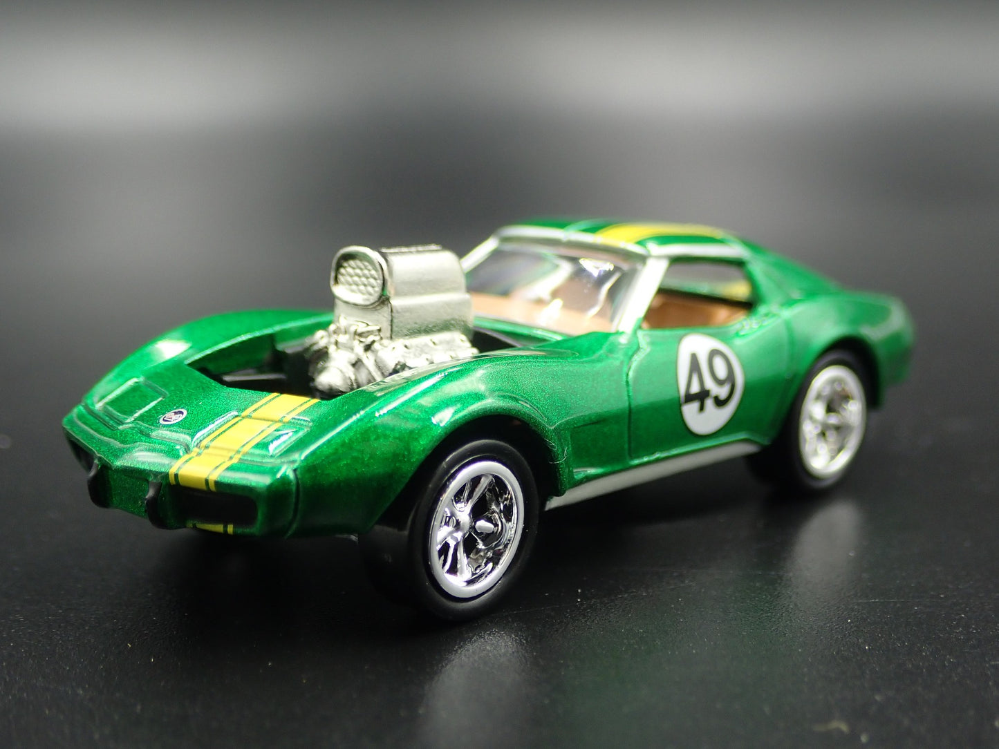 1975 75 CHEVY CHEVROLET CORVETTE GREEN 1:64 SCALE COLLECTIBLE DIECAST MODEL CAR