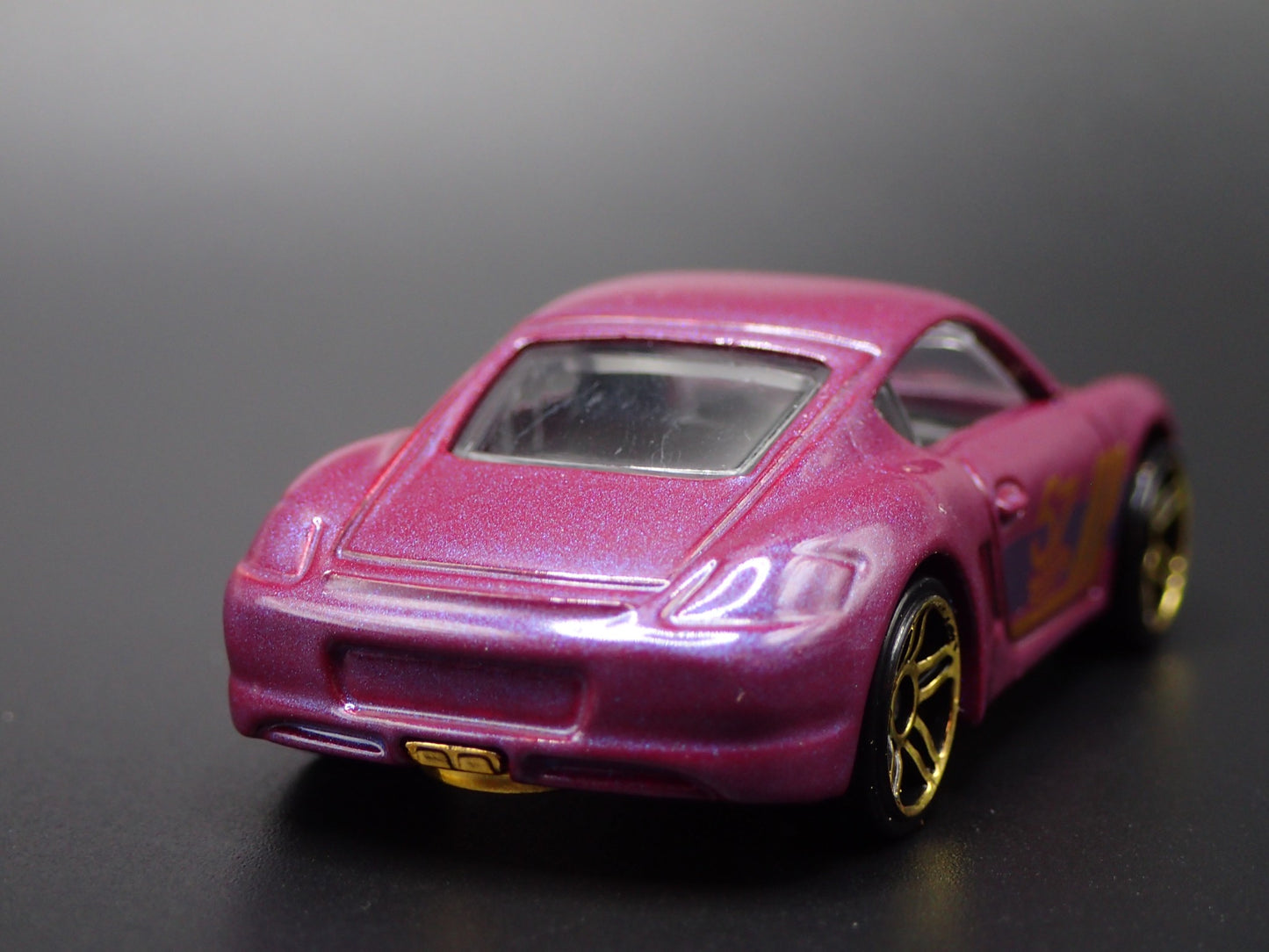 2005-2012 PORSCHE CAYMAN S RARE 1:64 SCALE COLLECTIBLE DIORAMA DIECAST MODEL CAR