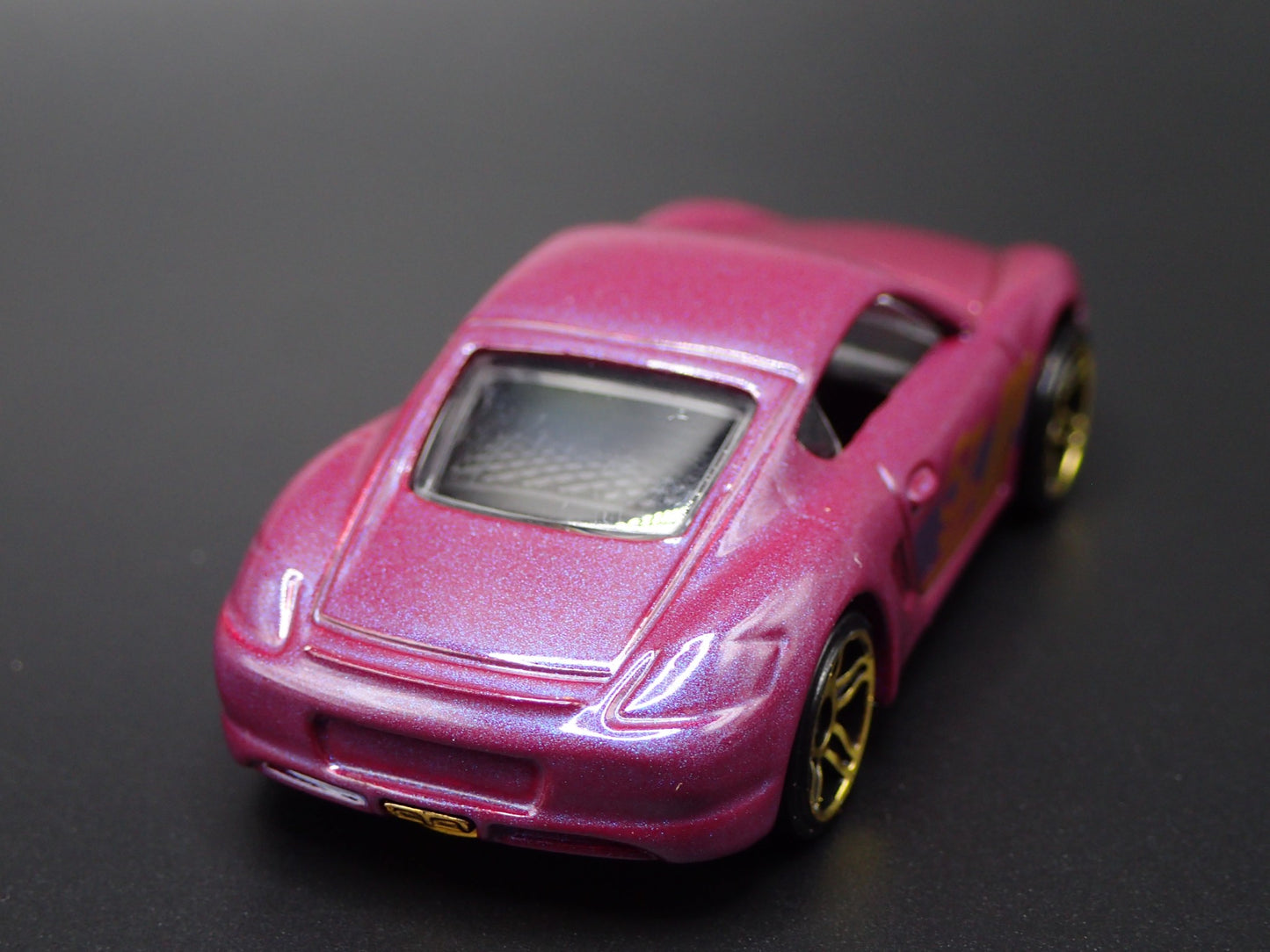 2005-2012 PORSCHE CAYMAN S RARE 1:64 SCALE COLLECTIBLE DIORAMA DIECAST MODEL CAR