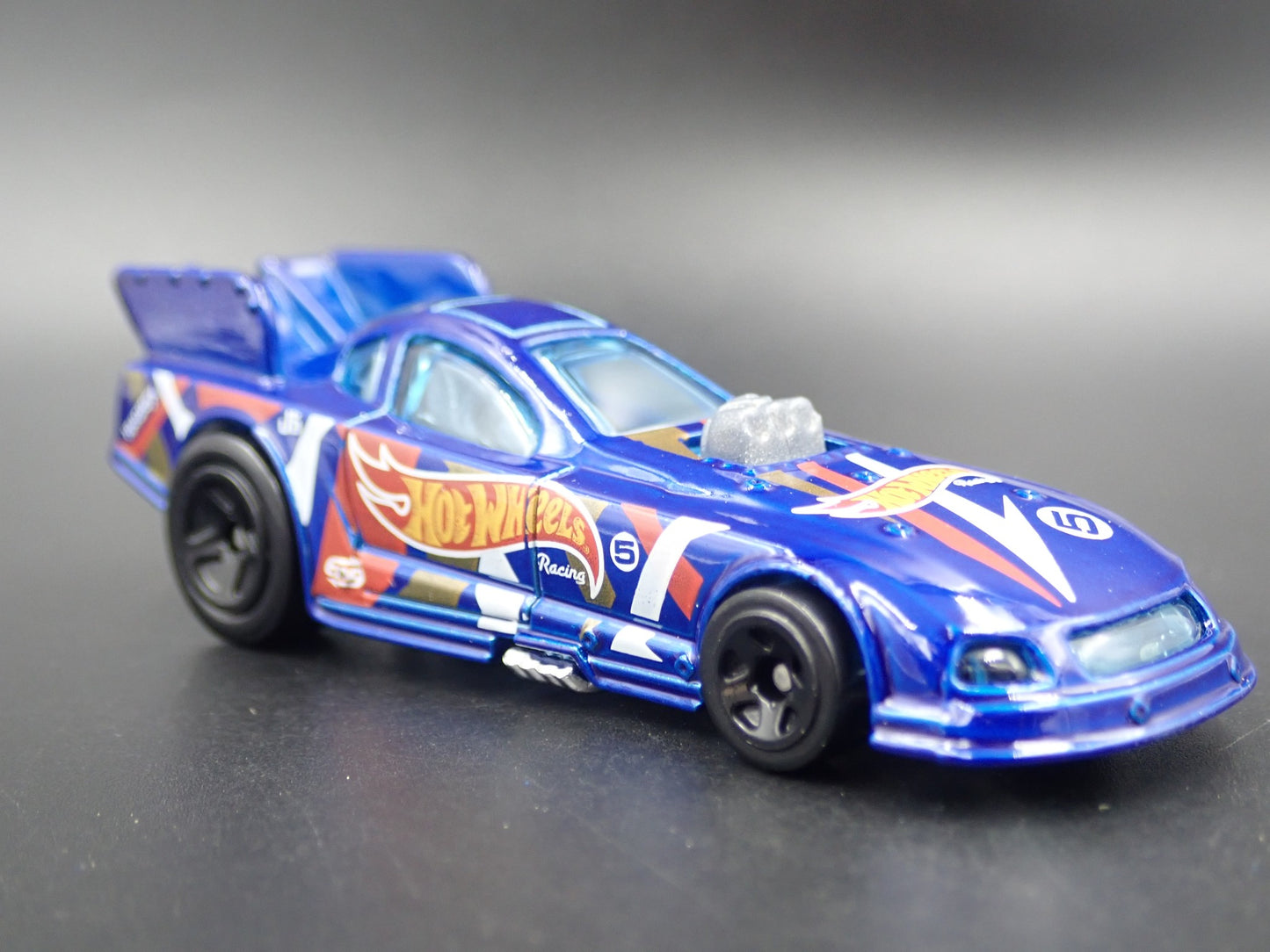 2005- 2009 FORD MUSTANG FUNNY CAR NHRA BLUE 1:64 SCALE DIORAMA DIECAST MODEL CAR