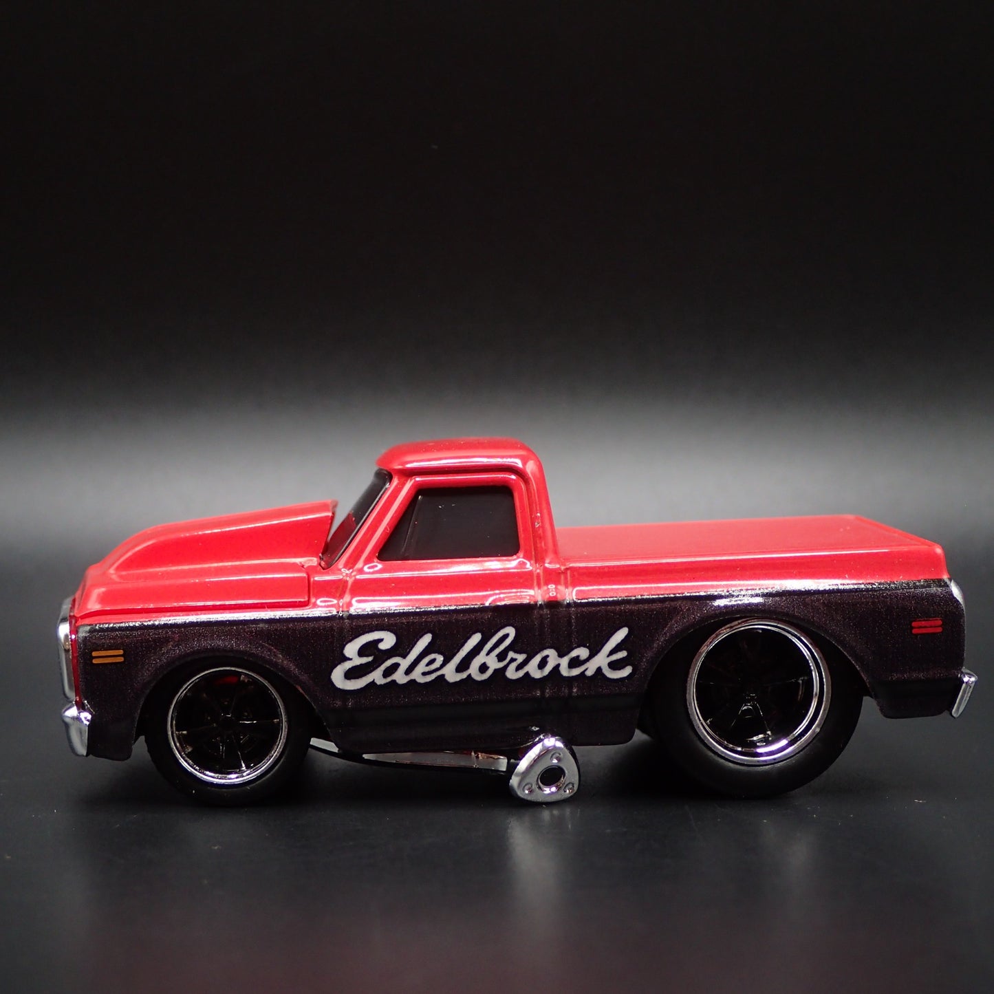 1972 72 CHEVY CHEVROLET C10 PICKUP TRUCK EDELBROCK 1:64 SCALE DIECAST MODEL CAR
