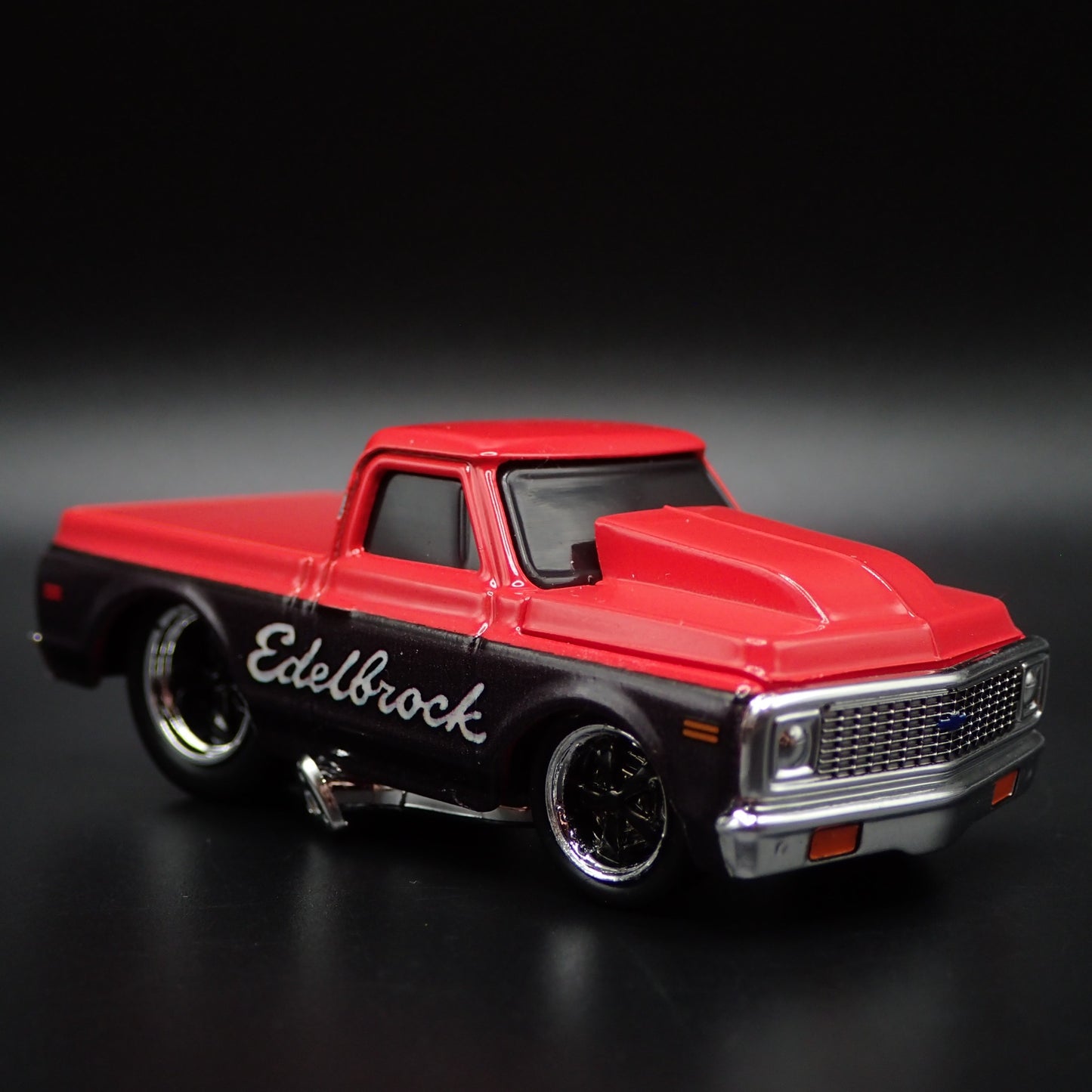 1972 72 CHEVY CHEVROLET C10 PICKUP TRUCK EDELBROCK 1:64 SCALE DIECAST MODEL CAR