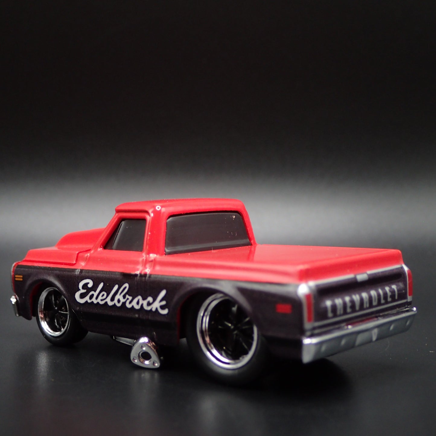 1972 72 CHEVY CHEVROLET C10 PICKUP TRUCK EDELBROCK 1:64 SCALE DIECAST MODEL CAR