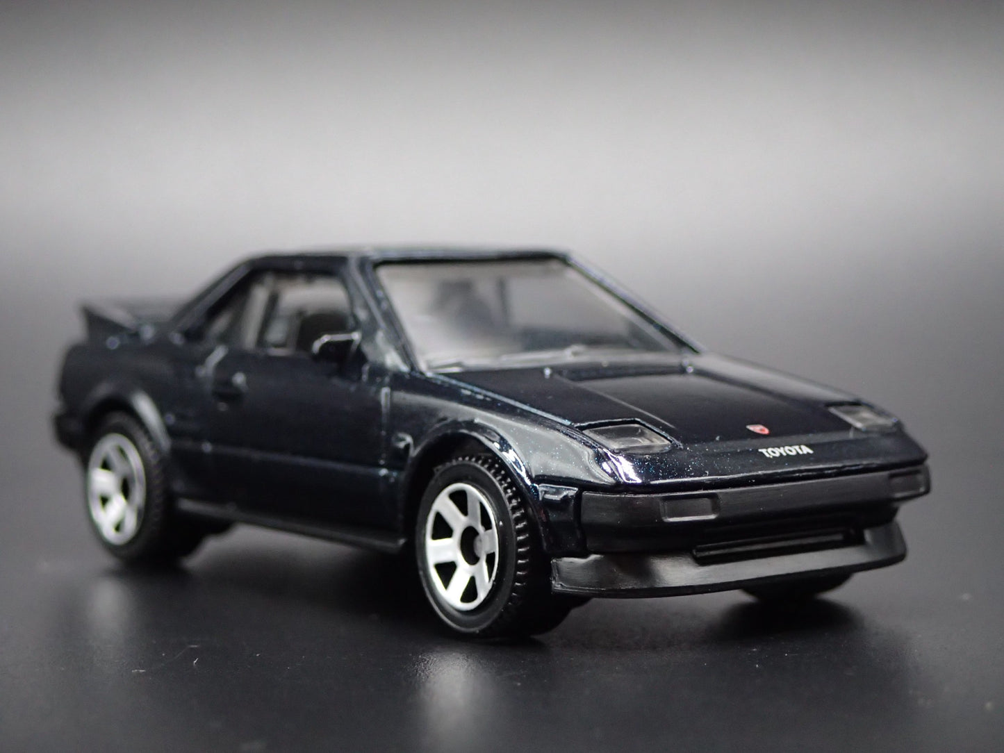 1984-1989 TOYOTA MR2 LIGHTS DOWN BLACK 1/64 SCALE COLLECTIBLE DIECAST MODEL CAR