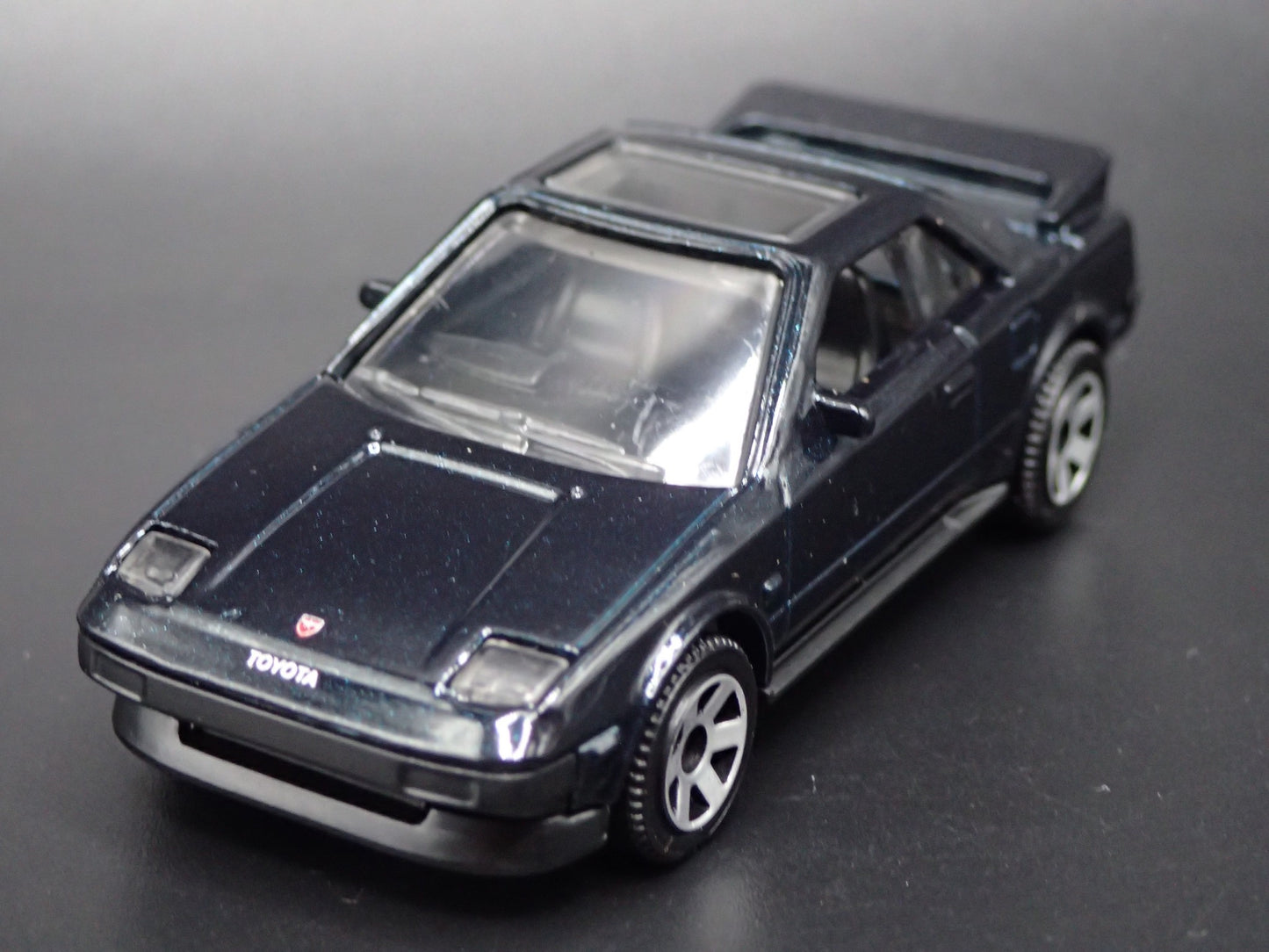 1984-1989 TOYOTA MR2 LIGHTS DOWN BLACK 1/64 SCALE COLLECTIBLE DIECAST MODEL CAR