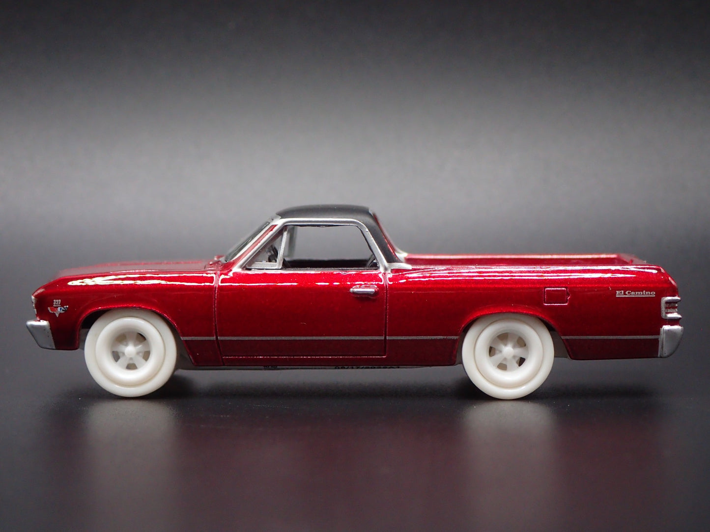 1967 67 CHEVY CHEVROLET EL CAMINO ULTRA RED CHASE 1:64 SCALE DIECAST MODEL CAR
