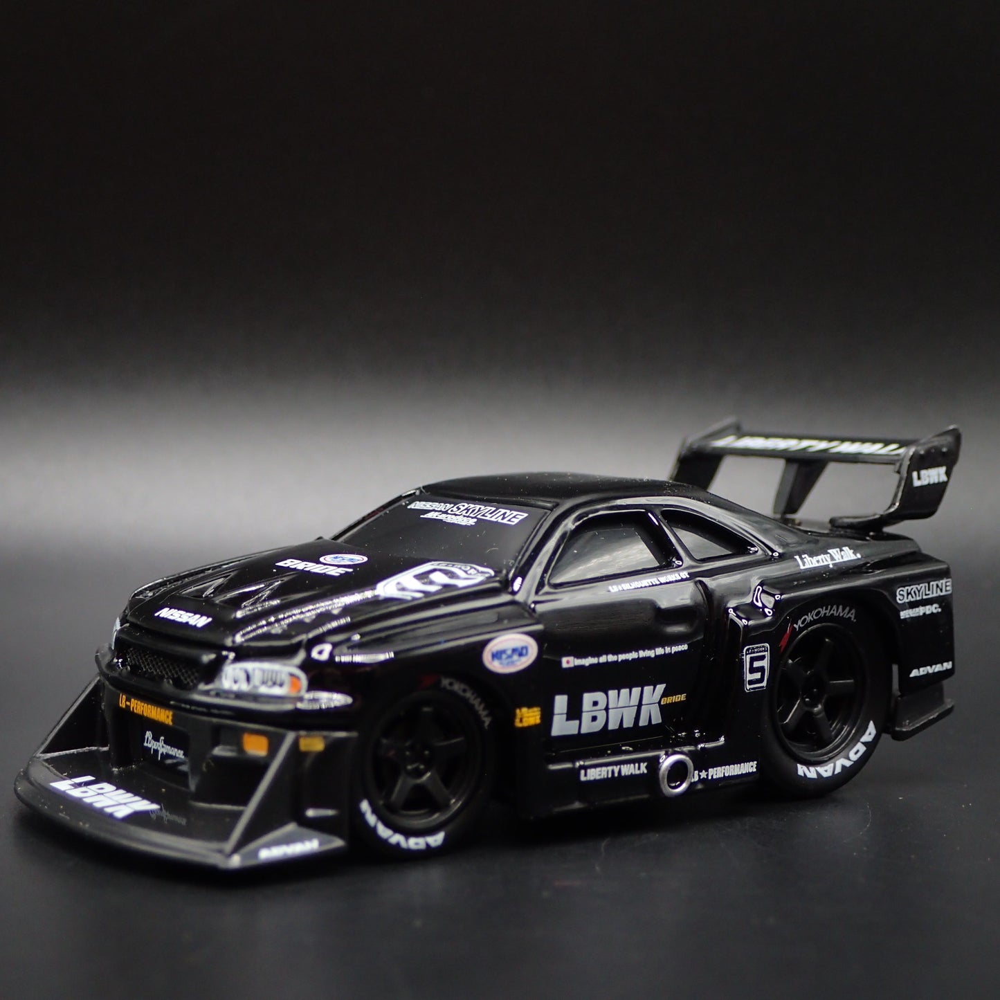 1999-2002 NISSAN SKYLINE GTR R34 BNR34 LIBERYY WALK 1:64 SCALE DIECAST MODEL CAR