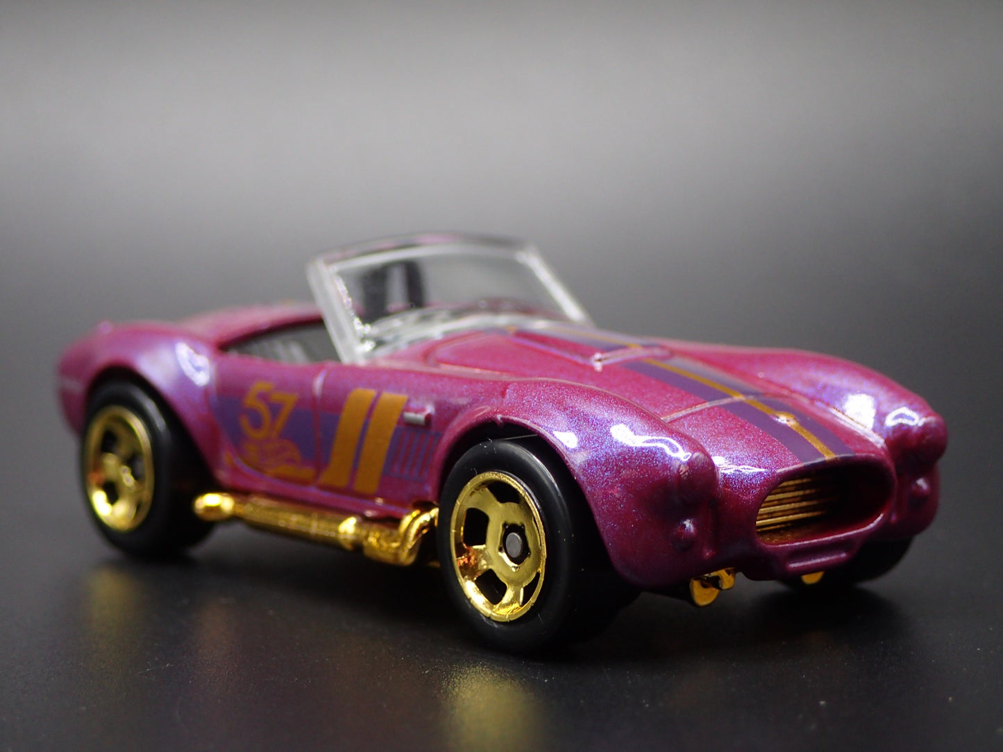 1965 65 SHELBY COBRA 427 S/C PURPLE 1:64 SCALE COLLECTIBLE DIECAST MODEL CAR