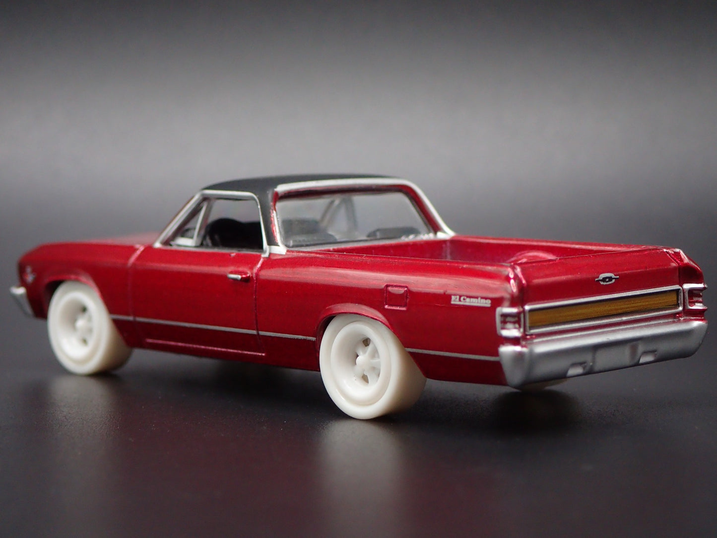1967 67 CHEVY CHEVROLET EL CAMINO ULTRA RED CHASE 1:64 SCALE DIECAST MODEL CAR