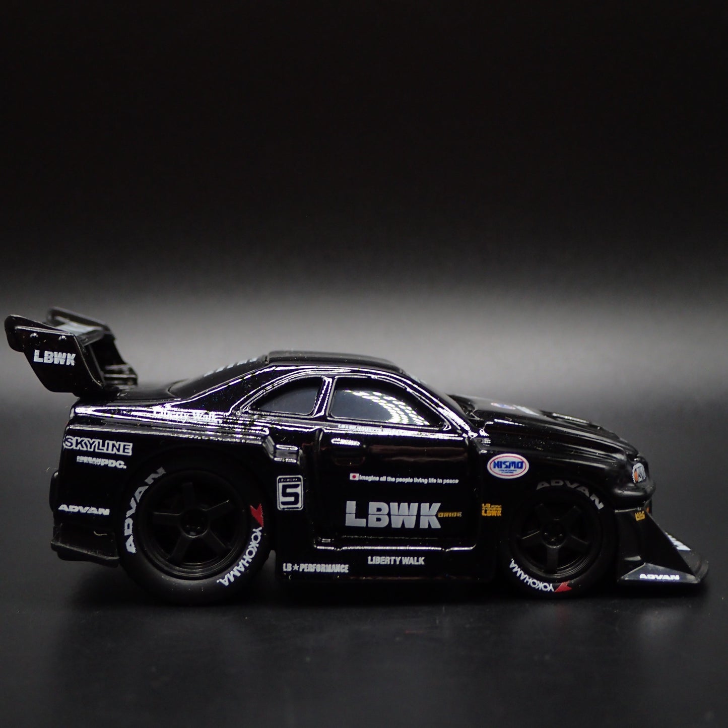 1999-2002 NISSAN SKYLINE GTR R34 BNR34 LIBERYY WALK 1:64 SCALE DIECAST MODEL CAR