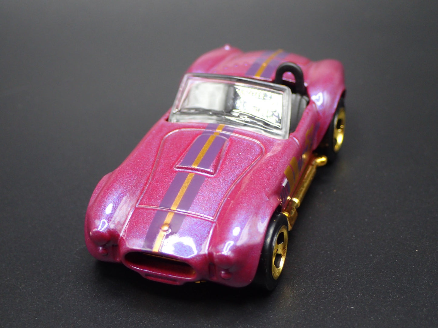 1965 65 SHELBY COBRA 427 S/C PURPLE 1:64 SCALE COLLECTIBLE DIECAST MODEL CAR