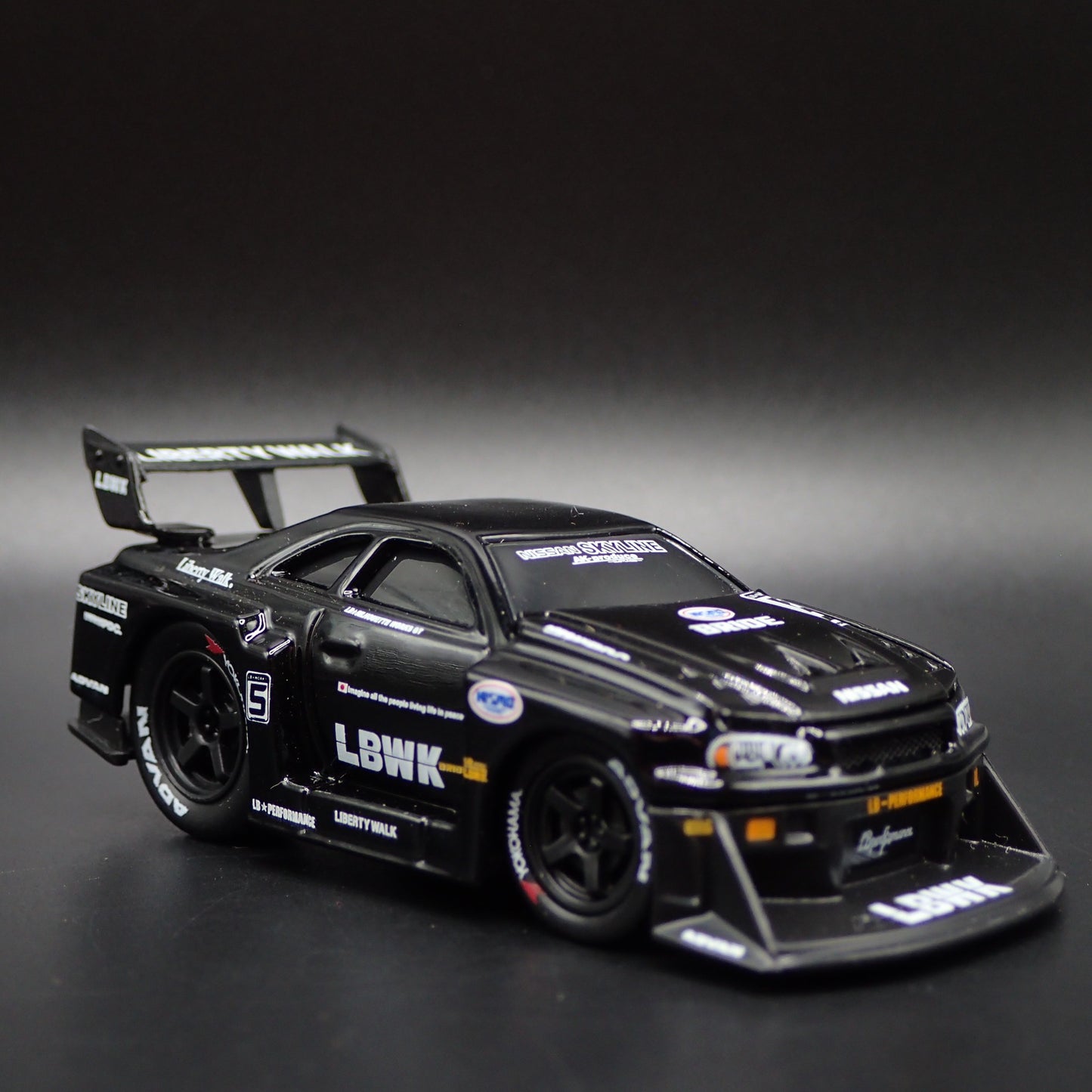 1999-2002 NISSAN SKYLINE GTR R34 BNR34 LIBERYY WALK 1:64 SCALE DIECAST MODEL CAR
