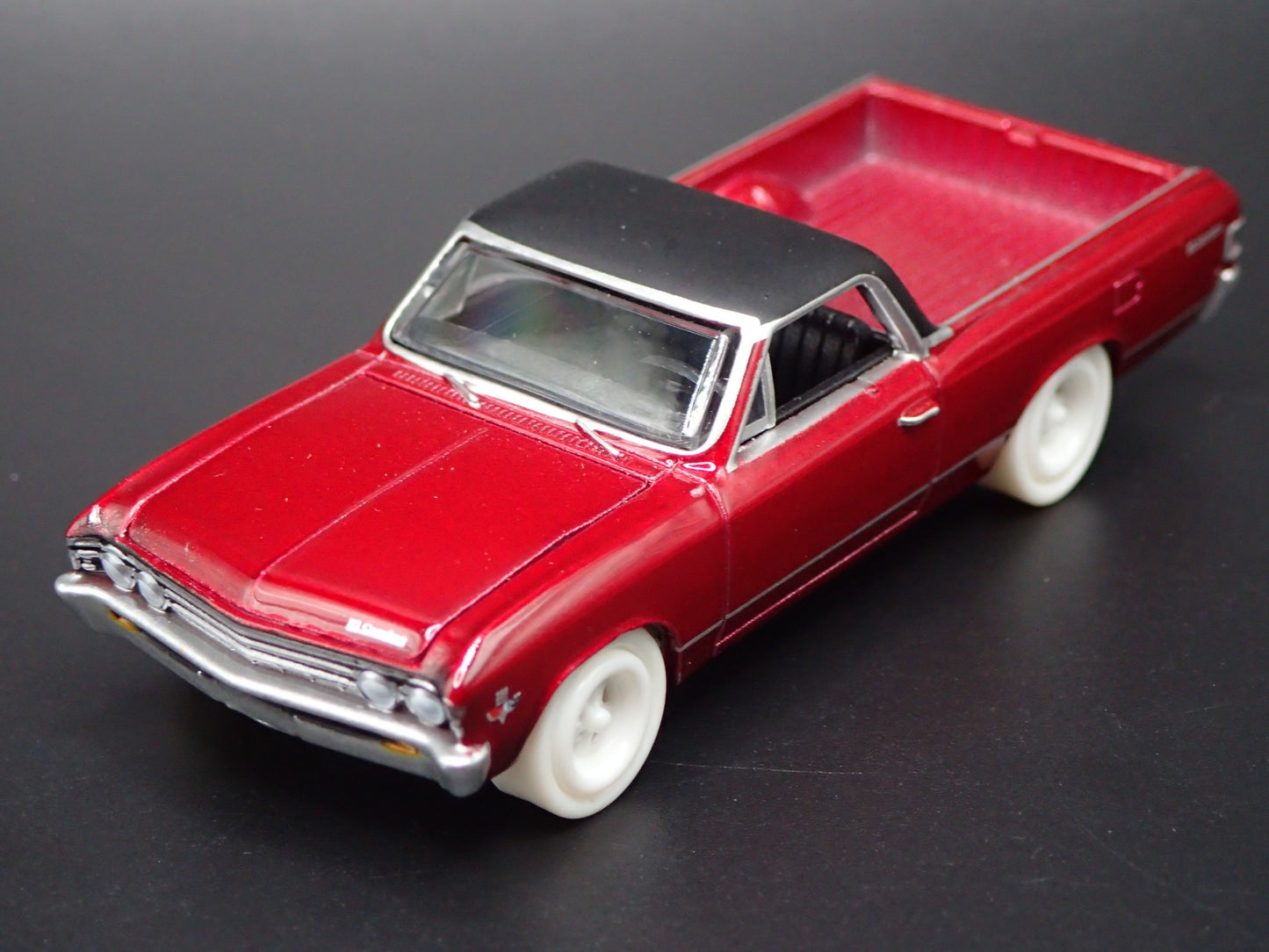 1967 67 CHEVY CHEVROLET EL CAMINO ULTRA RED CHASE 1:64 SCALE DIECAST MODEL CAR