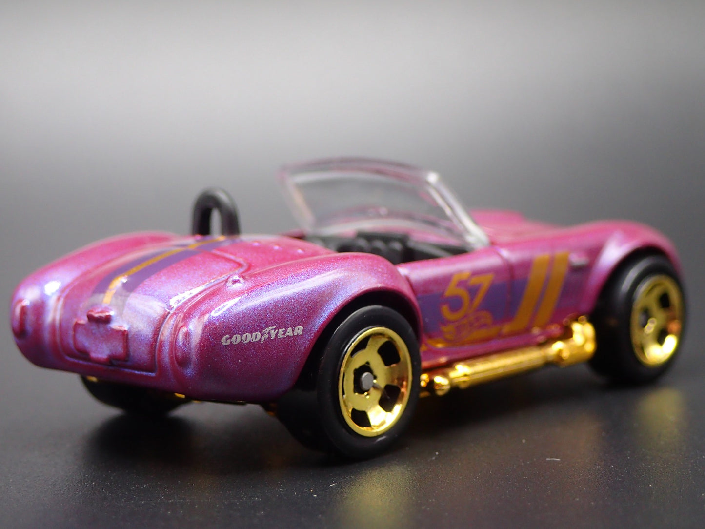 1965 65 SHELBY COBRA 427 S/C PURPLE 1:64 SCALE COLLECTIBLE DIECAST MODEL CAR