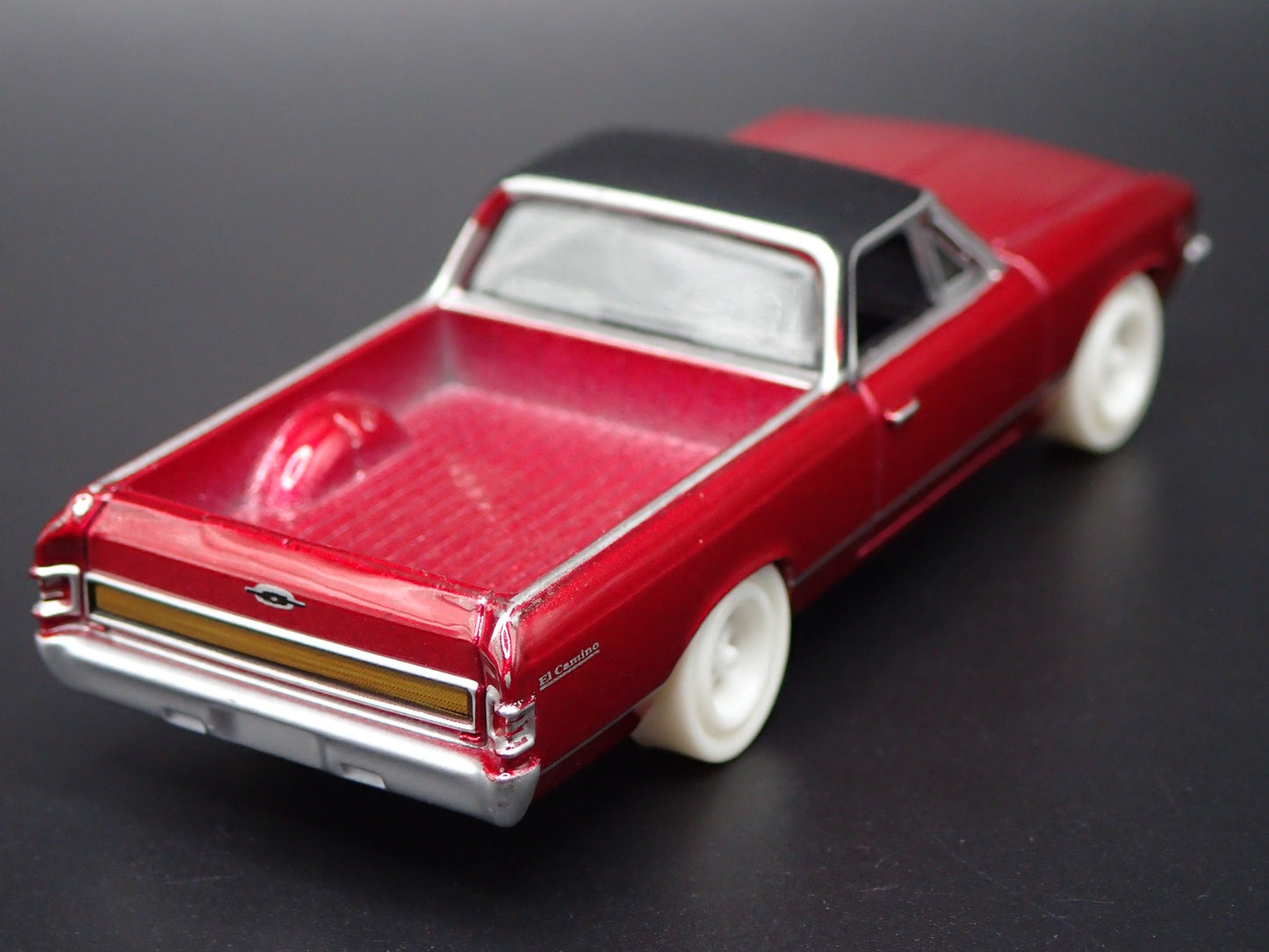 1967 67 CHEVY CHEVROLET EL CAMINO ULTRA RED CHASE 1:64 SCALE DIECAST MODEL CAR