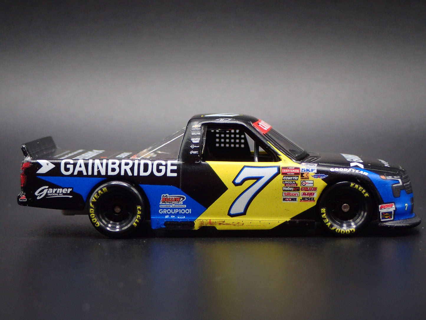 2025 CHEVY SILVERADO 7 KYLE BUSCH GAINBRIDGE WIN NASCAR TRUCK 1:64 DIECAST CAR