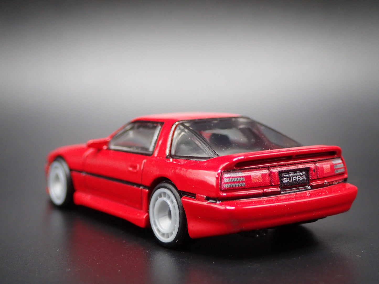 1986-1993 TOYOTA SUPRA RED 1/64 SCALE COLLECTIBLE DIORAMA DIECAST MODEL CAR