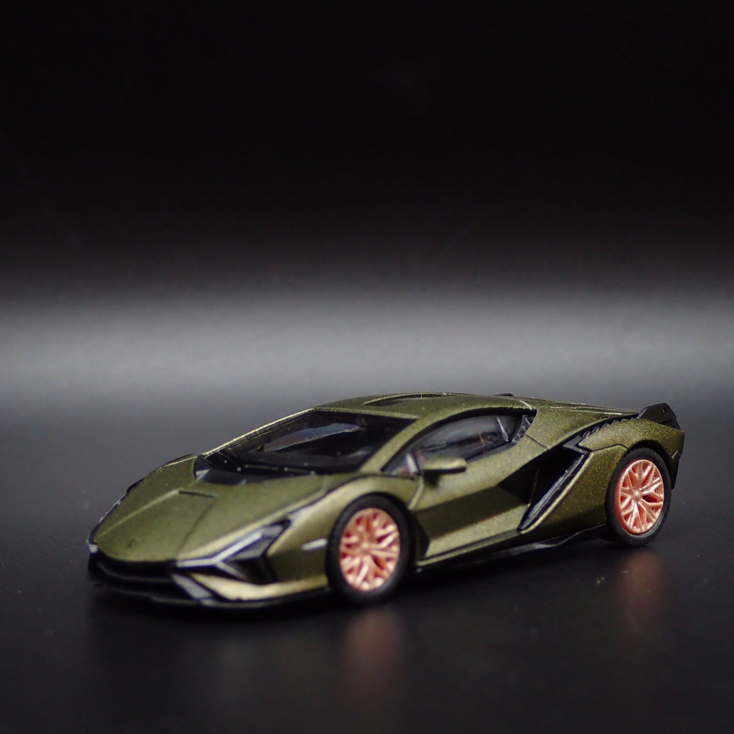 2020-2022 LAMBORGHINI SIAN FKP 37 SUPERCAR 1:64 SCALE DIORAMA DIECAST MODEL CAR