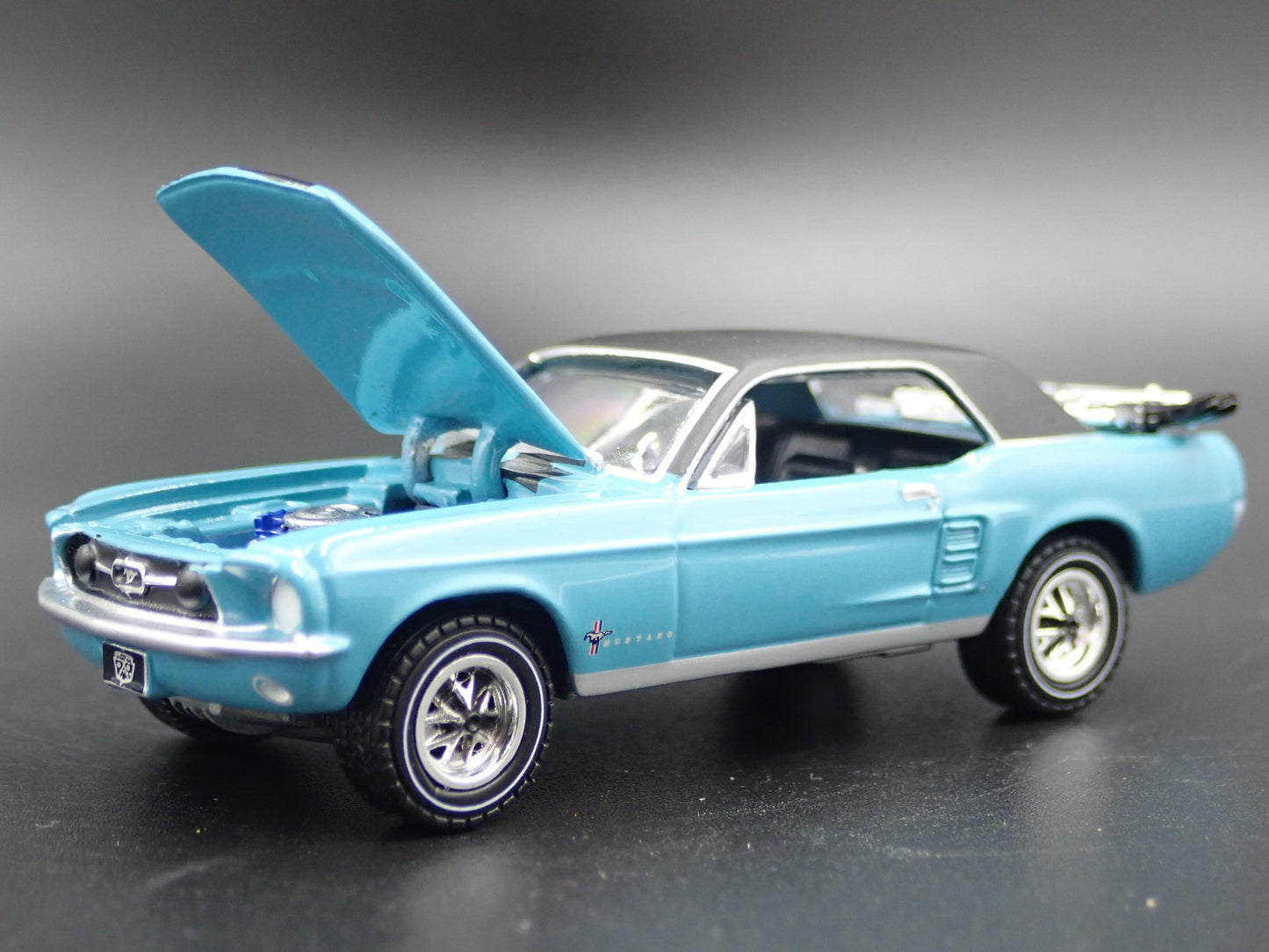 1967 67 FORD MUSTANG COUPE BLUE 1:64 SCALE COLLECTIBLE DIORAMA DIECAST MODEL CAR
