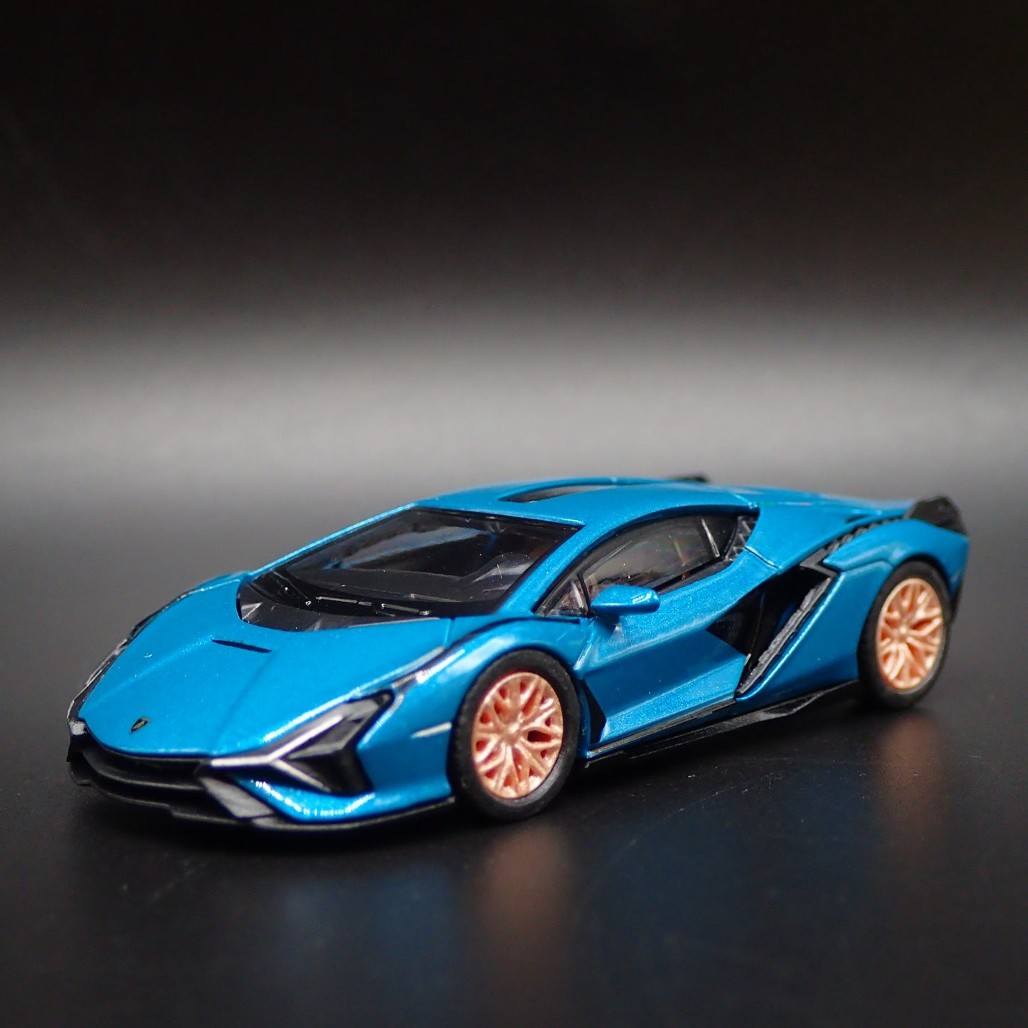 2020-2022 LAMBORGHINI SIAN FKP 37 SUPERCAR 1:64 SCALE DIORAMA DIECAST MODEL CAR