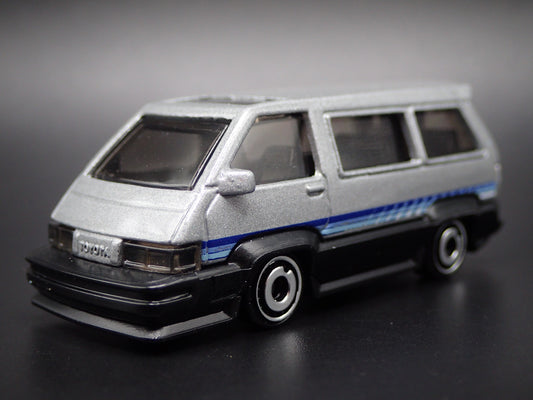 1985-1991 TOYOTA VAN SILVER 1/64 SCALE COLLECTIBLE DIORAMA DIECAST MODEL CAR