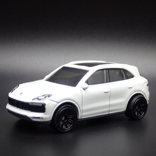 2018-2025 PORSCHE CAYENNE TURBO 1:64 SCALE COLLECTIBLE DIORAMA DIECAST MODEL CAR