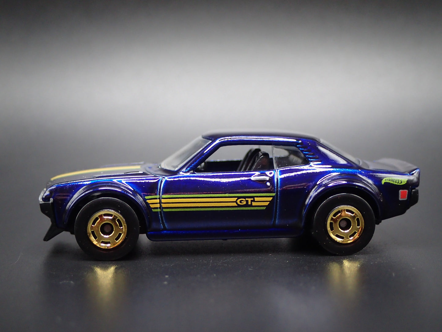 1970-1977 TOYOTA CELICA RARE 1:64 SCALE COLLECTIBLE DIORAMA DIECAST MODEL CAR
