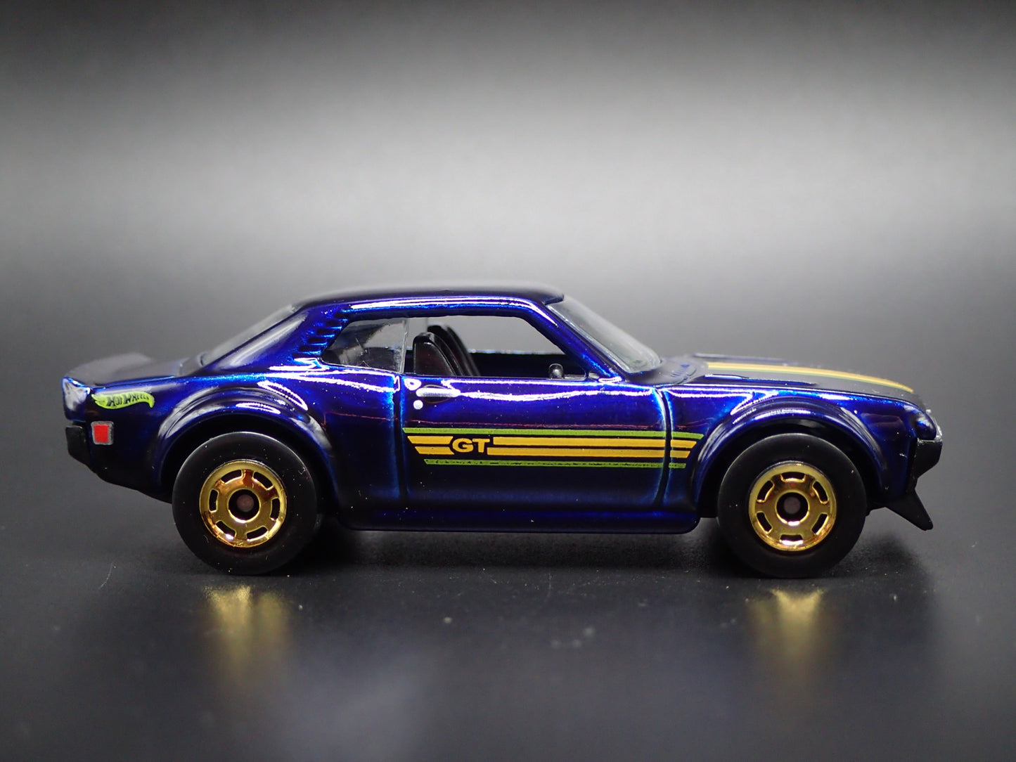 1970-1977 TOYOTA CELICA RARE 1:64 SCALE COLLECTIBLE DIORAMA DIECAST MODEL CAR