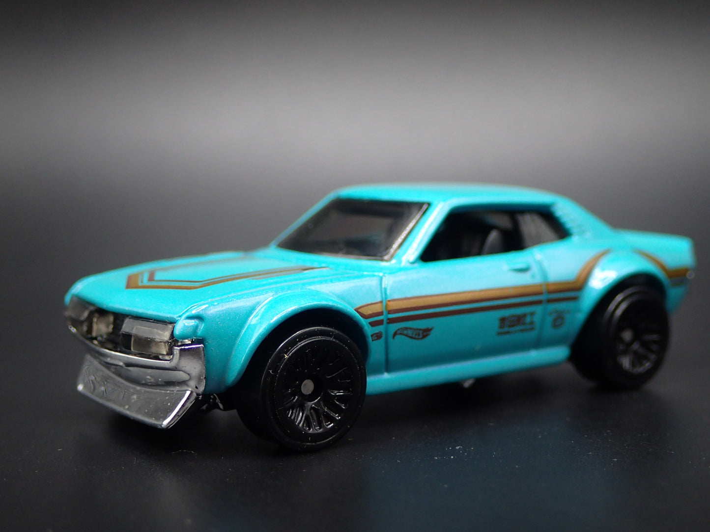 1970-1977 TOYOTA CELICA RARE 1:64 SCALE COLLECTIBLE DIORAMA DIECAST MODEL CAR