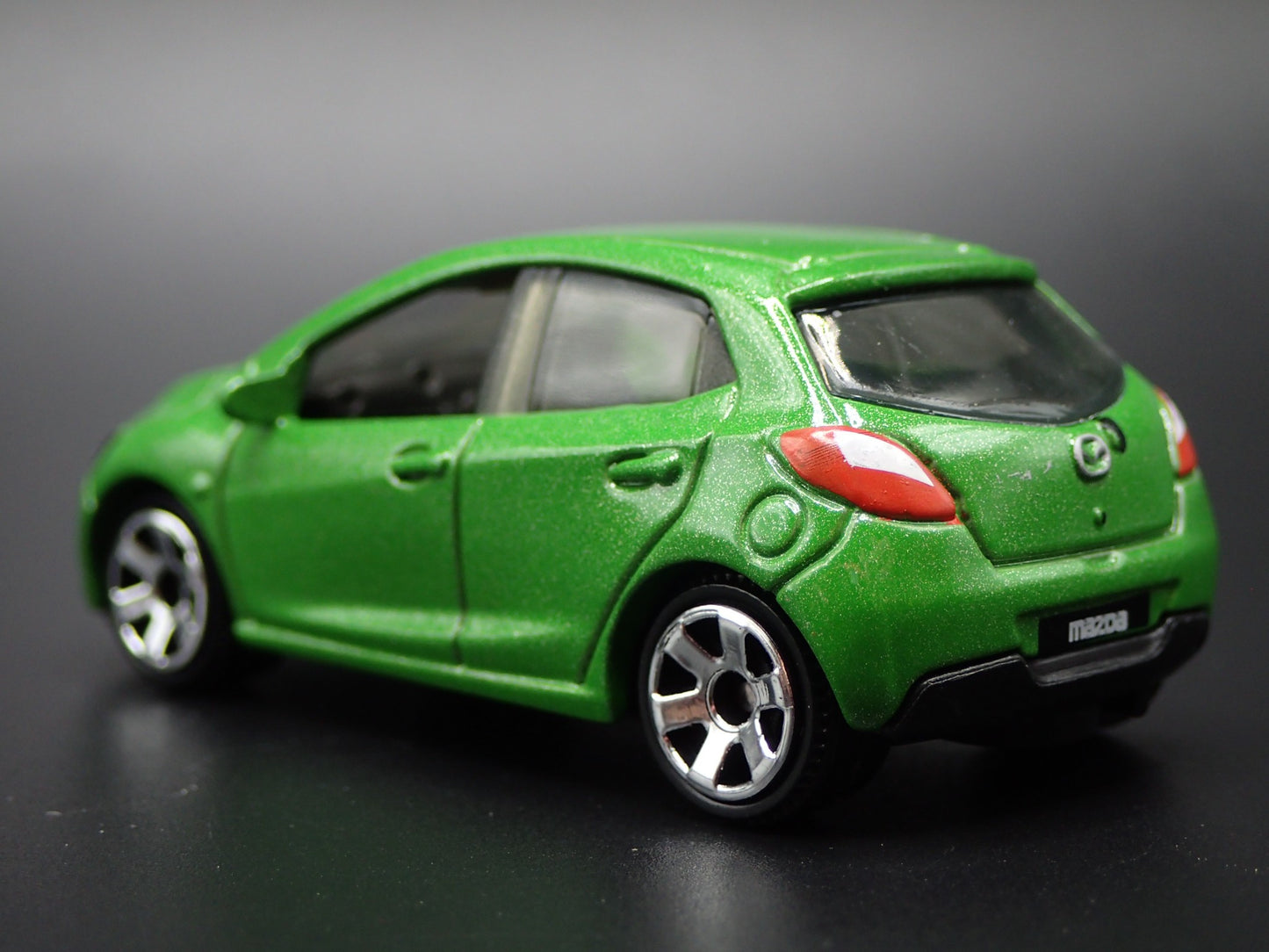 2008-2014 MAZDA 2 4 FOUR DOOR GREEN 1:64 SCALE COLLECTIBLE DIECAST MODEL CAR