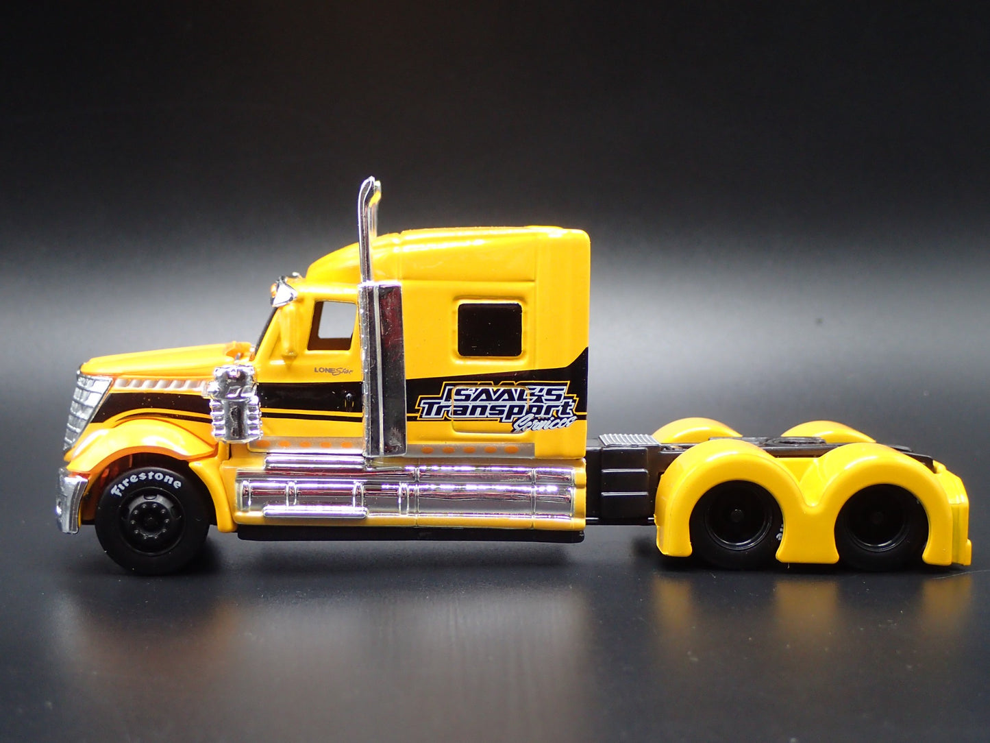 INTERNATIONAL LONESTAR CAB BIG RIG 1/64 SCALE COLLECTIBLE DIECAST MODEL CAR