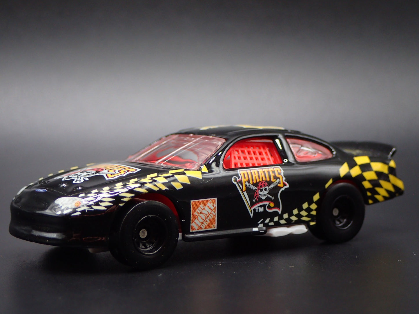 2000 00 FORD TAURUS NASCAR PITTSBURGH PIRATES BLACK 1/64 SCALE DIECAST MODEL CAR