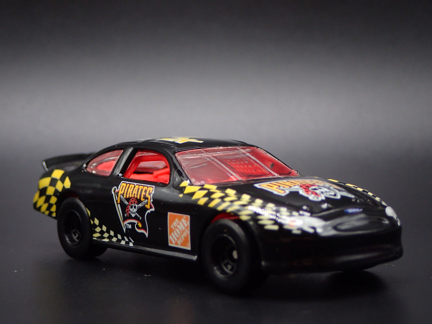 2000 00 FORD TAURUS NASCAR PITTSBURGH PIRATES BLACK 1/64 SCALE DIECAST MODEL CAR