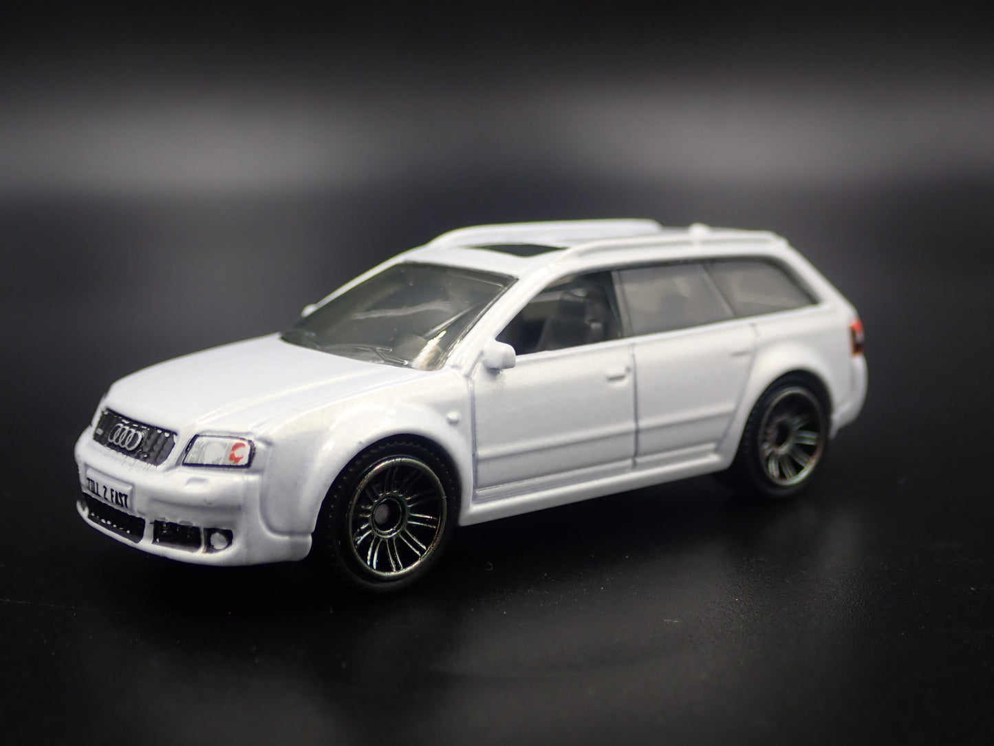 2002-2004 AUDI AVANT RS6 STATION WAGON WHITE 1/64 SCALE DIECAST MODEL CAR