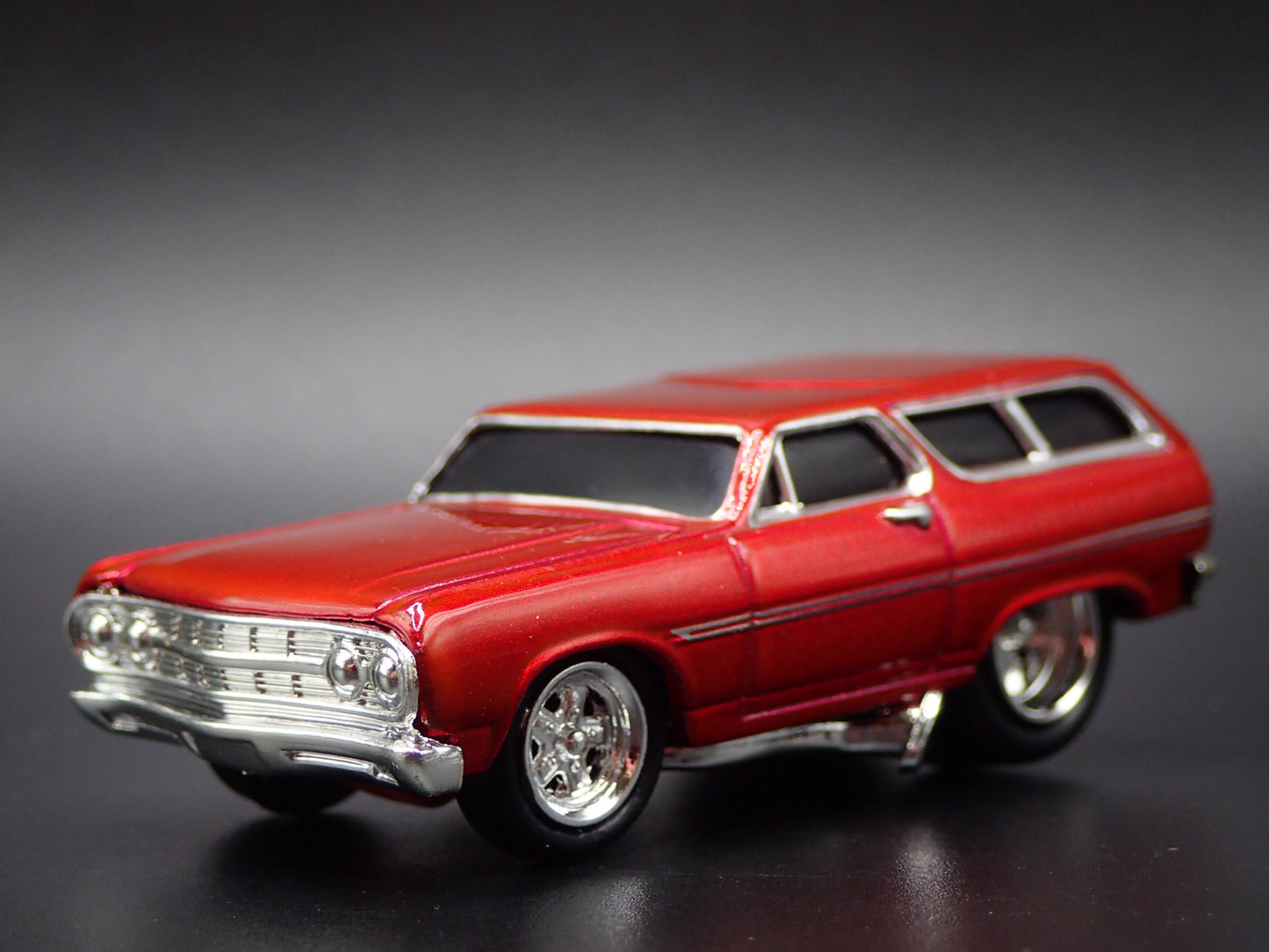 1965 65 CHEVY CHEVROLET CHEVELLE WAGON RED 1:64 SCALE DIORAMA DIECAST MODEL CAR