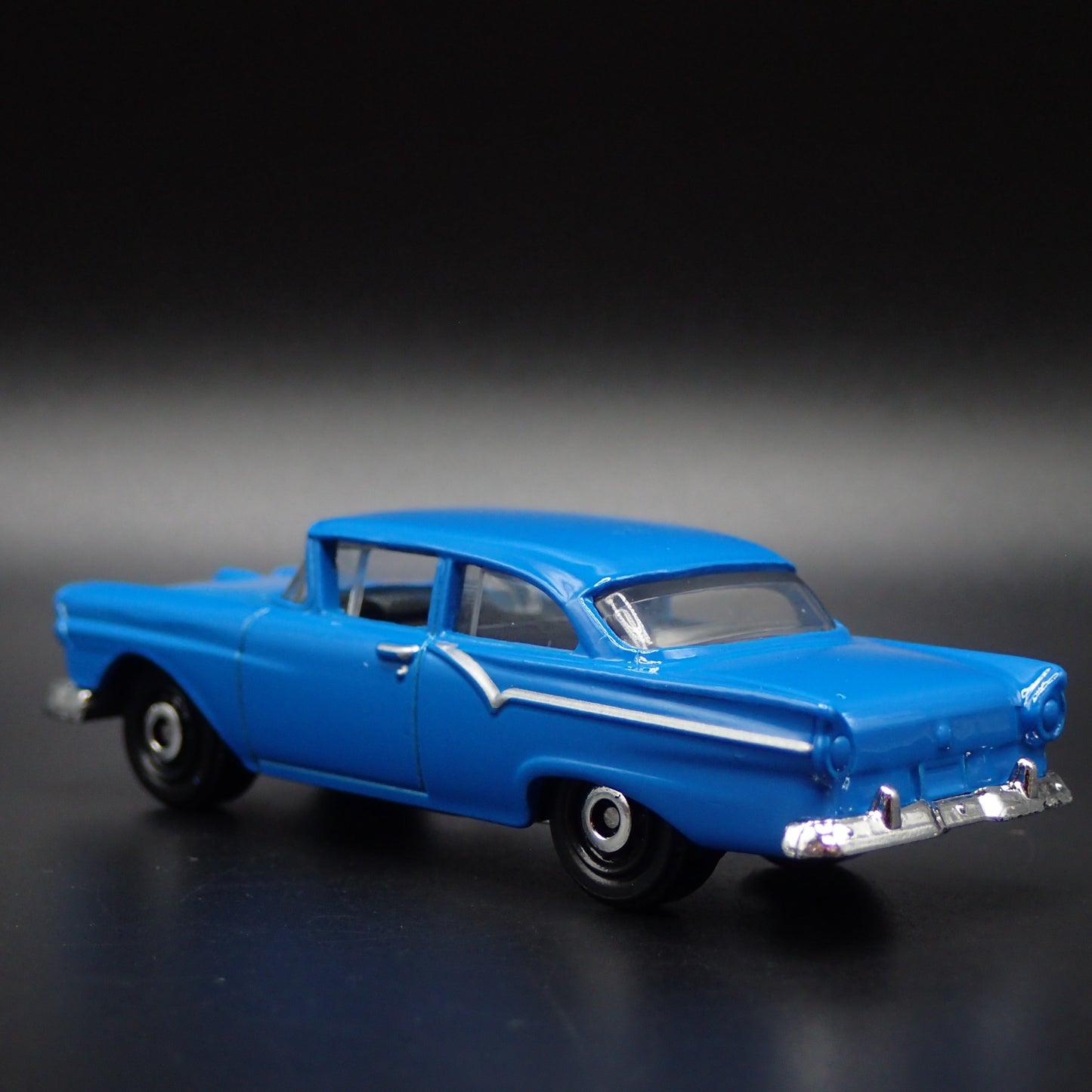 1957 57 FORD CUSTOM 300 BLUE 1:64 MB SCALE COLLECTIBLE DIORAMA DIECAST MODEL CAR