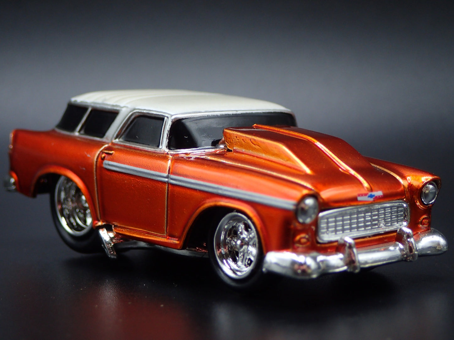 1955 55 CHEVY CHEVROLET NOMAD STATION WAGON 1:64 SCALE DIORAMA DIECAST MODEL CAR