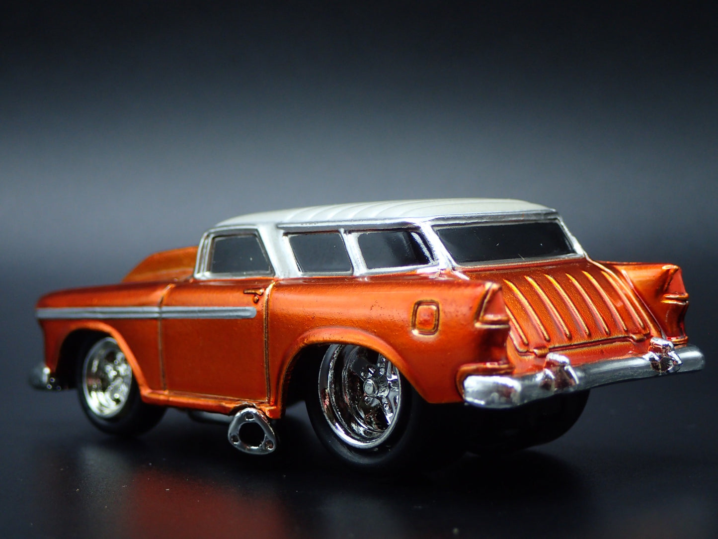 1955 55 CHEVY CHEVROLET NOMAD STATION WAGON 1:64 SCALE DIORAMA DIECAST MODEL CAR