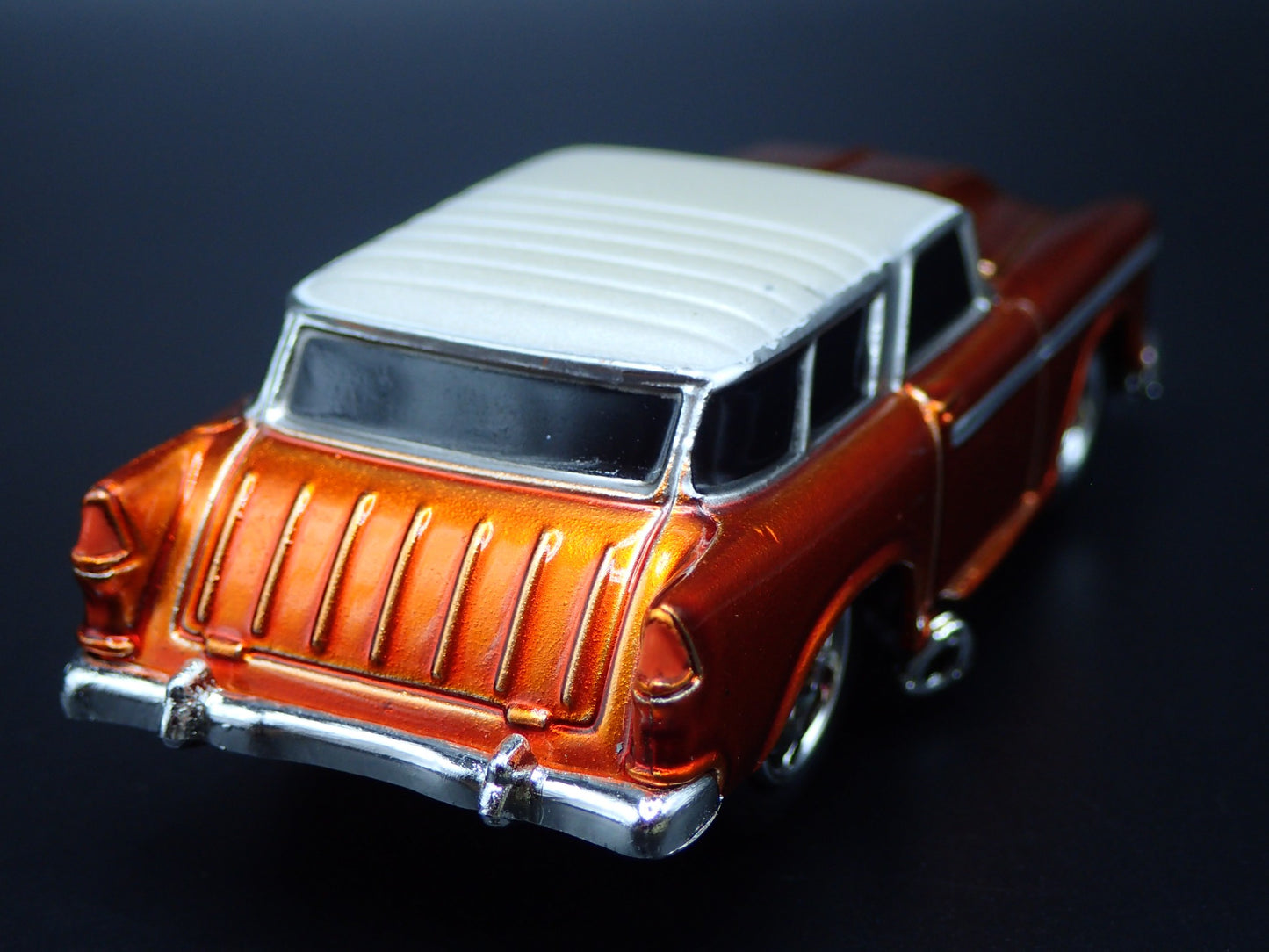 1955 55 CHEVY CHEVROLET NOMAD STATION WAGON 1:64 SCALE DIORAMA DIECAST MODEL CAR