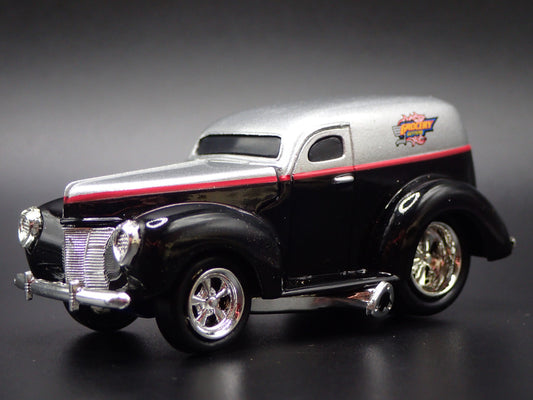 1940 40 FORD SEDAN DELIVERY 1:64 SCALE COLLECTIBLE DIORAMA DIECAST MODEL CAR