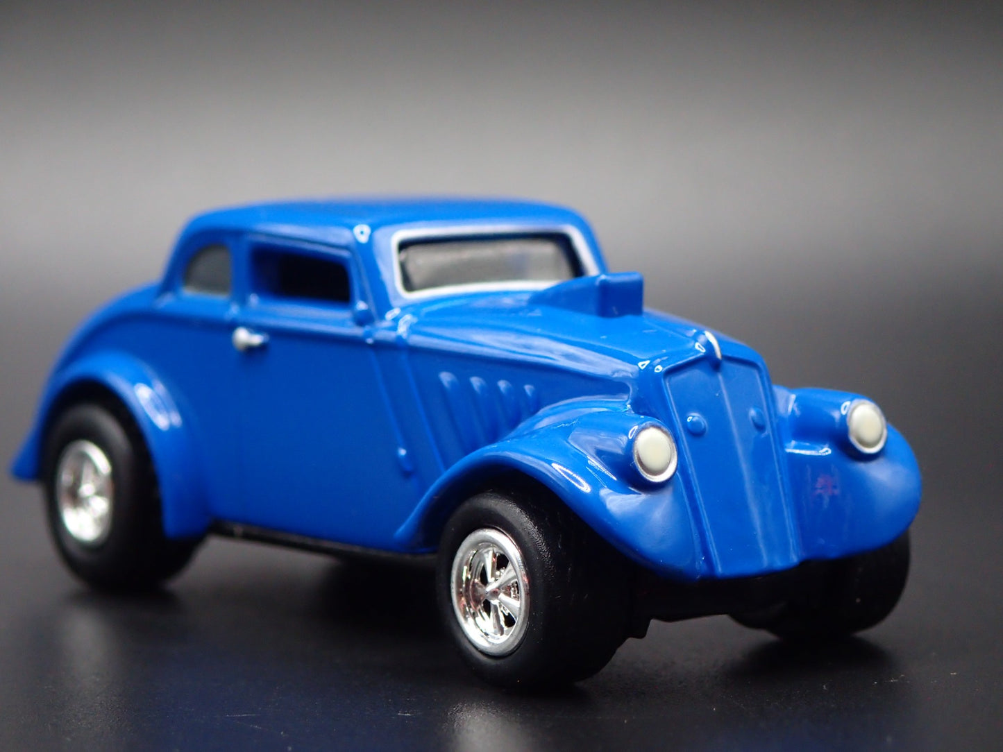1933 33 WILLYS GASSER COUPE NHRA BLUE RARE 1:64 SCALE DIORAMA DIECAST MODEL CAR