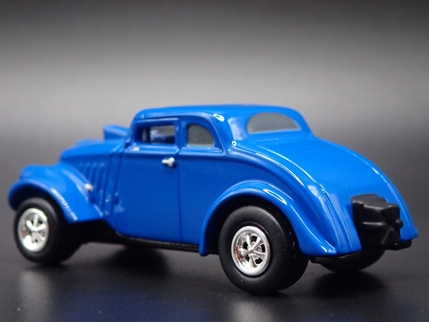 1933 33 WILLYS GASSER COUPE NHRA BLUE RARE 1:64 SCALE DIORAMA DIECAST MODEL CAR