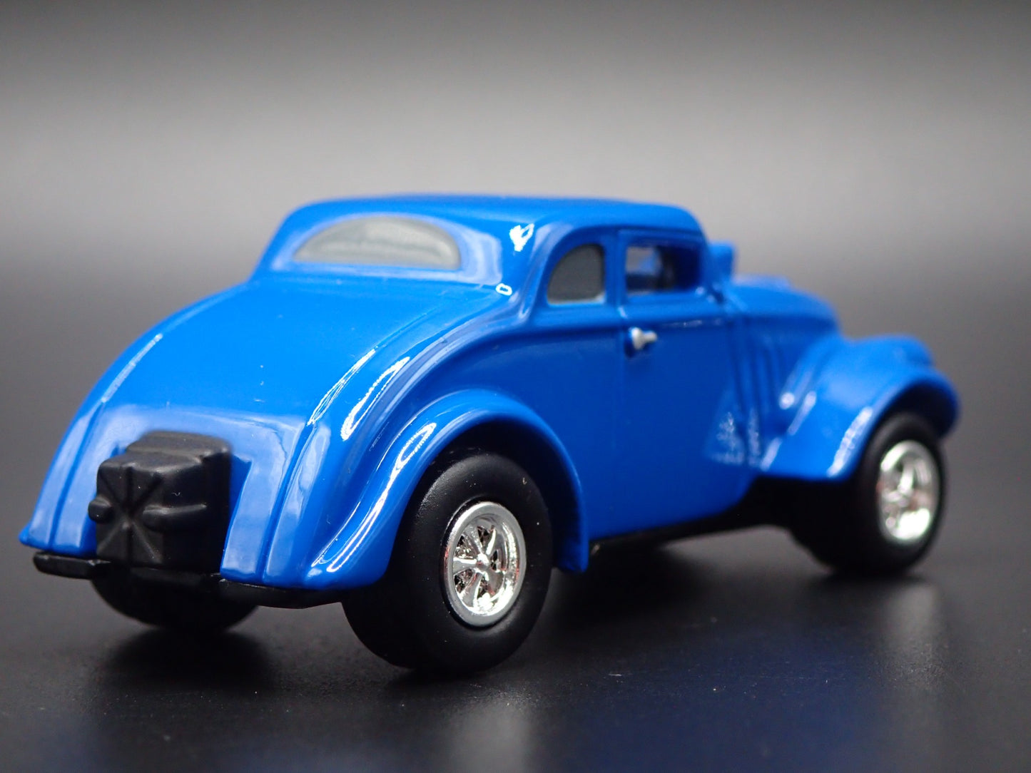 1933 33 WILLYS GASSER COUPE NHRA BLUE RARE 1:64 SCALE DIORAMA DIECAST MODEL CAR