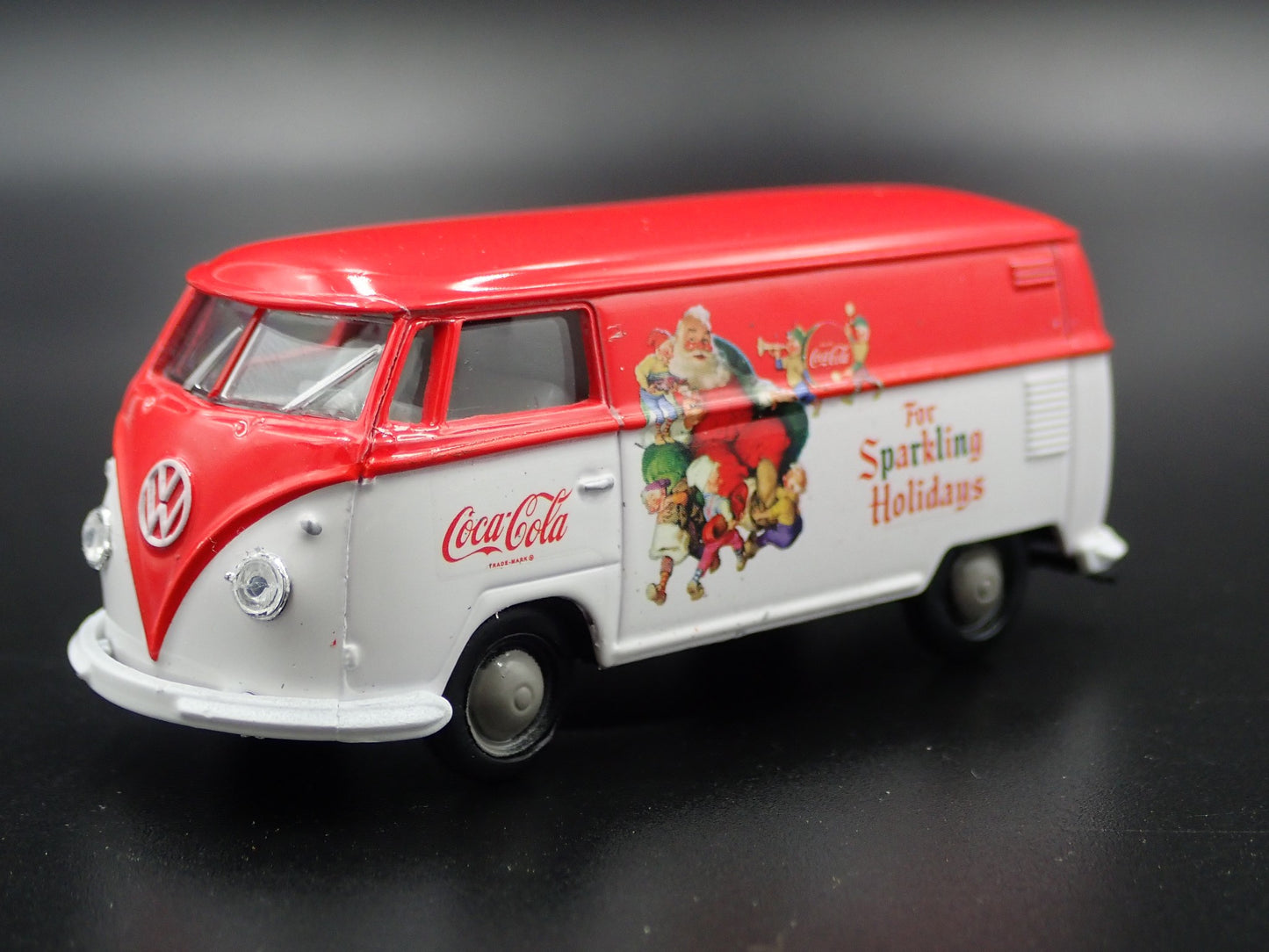 1960 60 VW VOLKSWAGEN DELIVERY PANEL VAN COCA-COLA 1:64 SCALE DIECAST MODEL CAR