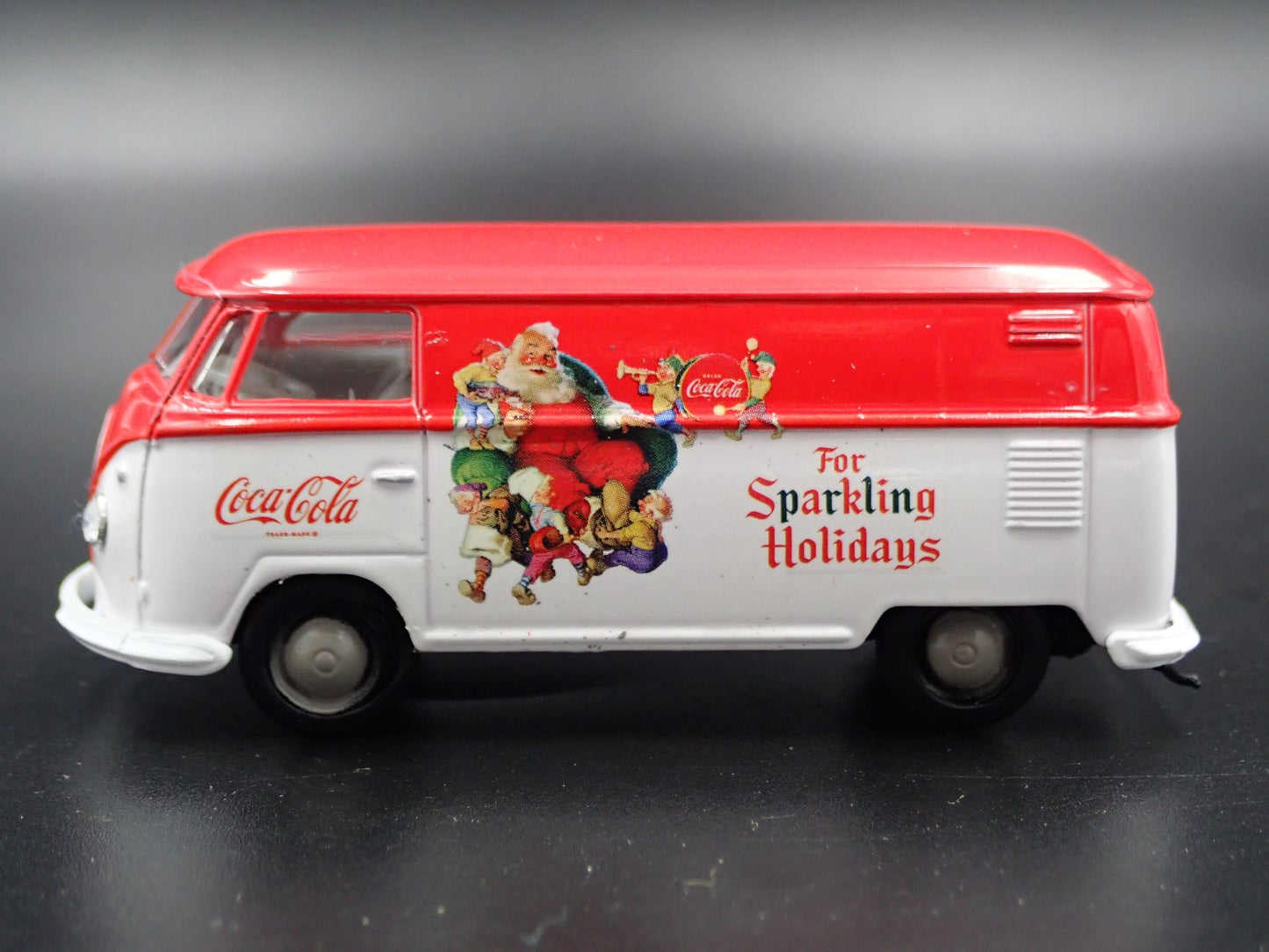1960 60 VW VOLKSWAGEN DELIVERY PANEL VAN COCA-COLA 1:64 SCALE DIECAST MODEL CAR