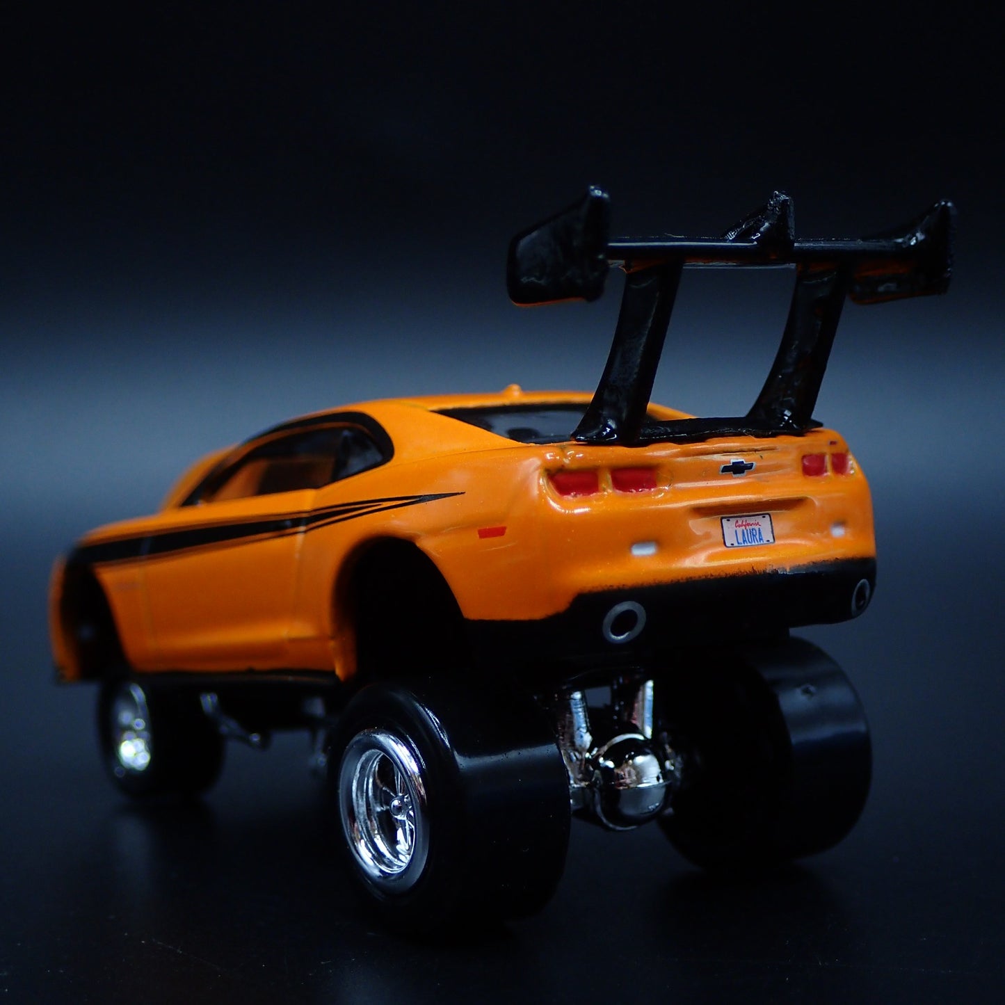 2010 - 2015 CHEVY CHEVROLET CAMARO ZINGER 1/64 SCALE DIORAMA DIECAST MODEL CAR