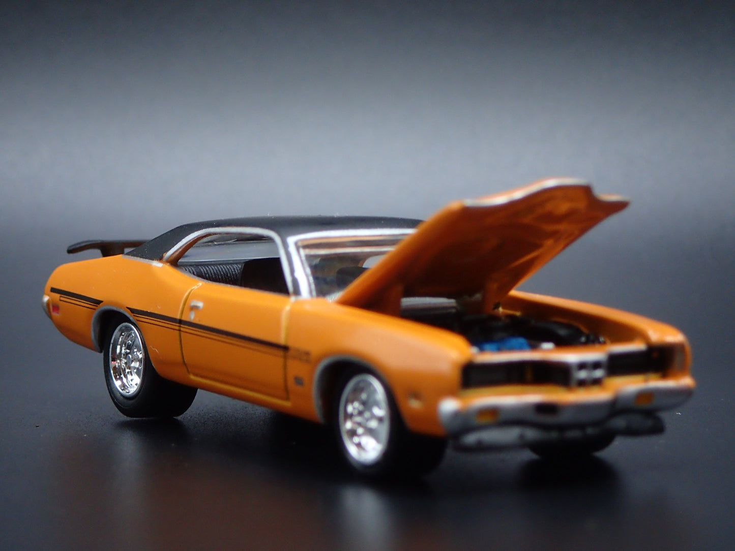 1970 70 MERC MERCURY CYCLONE SPOILER RARE 1/64 SCALE DIORAMA DIECAST MODEL CAR