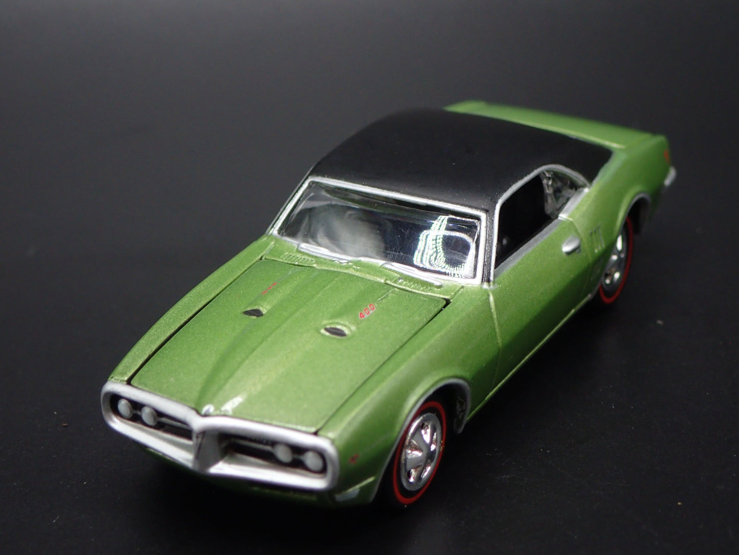 1968 68 PONTIAC FIREBIRD 400  1/64 SCALE COLLECTIBLE DIORAMA DIECAST MODEL CAR