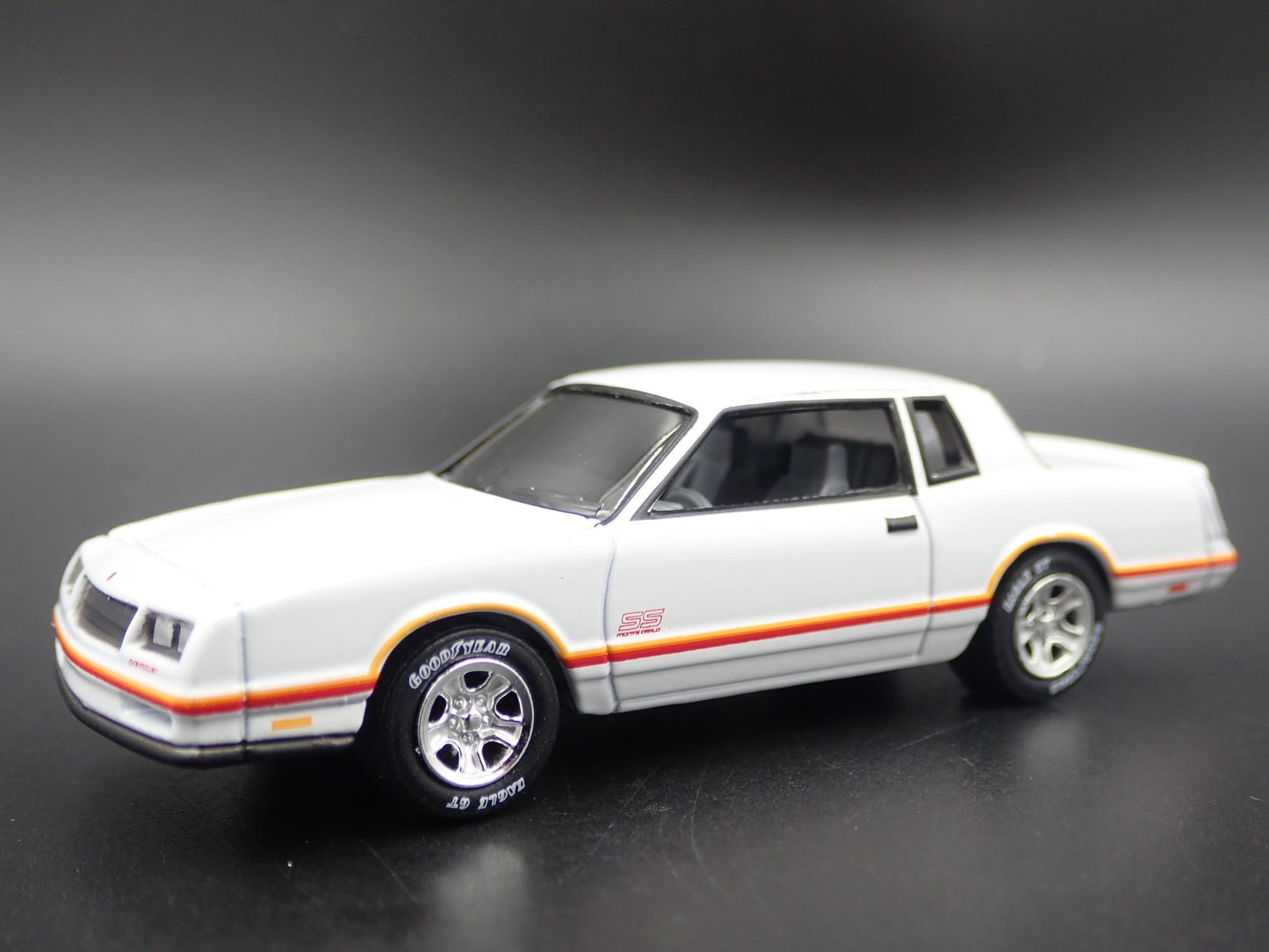 1987 87 CHEVY CHEVROLET MONTE CARLO SS RARE 1/64 SCALE DIORAMA DIECAST MODEL CAR