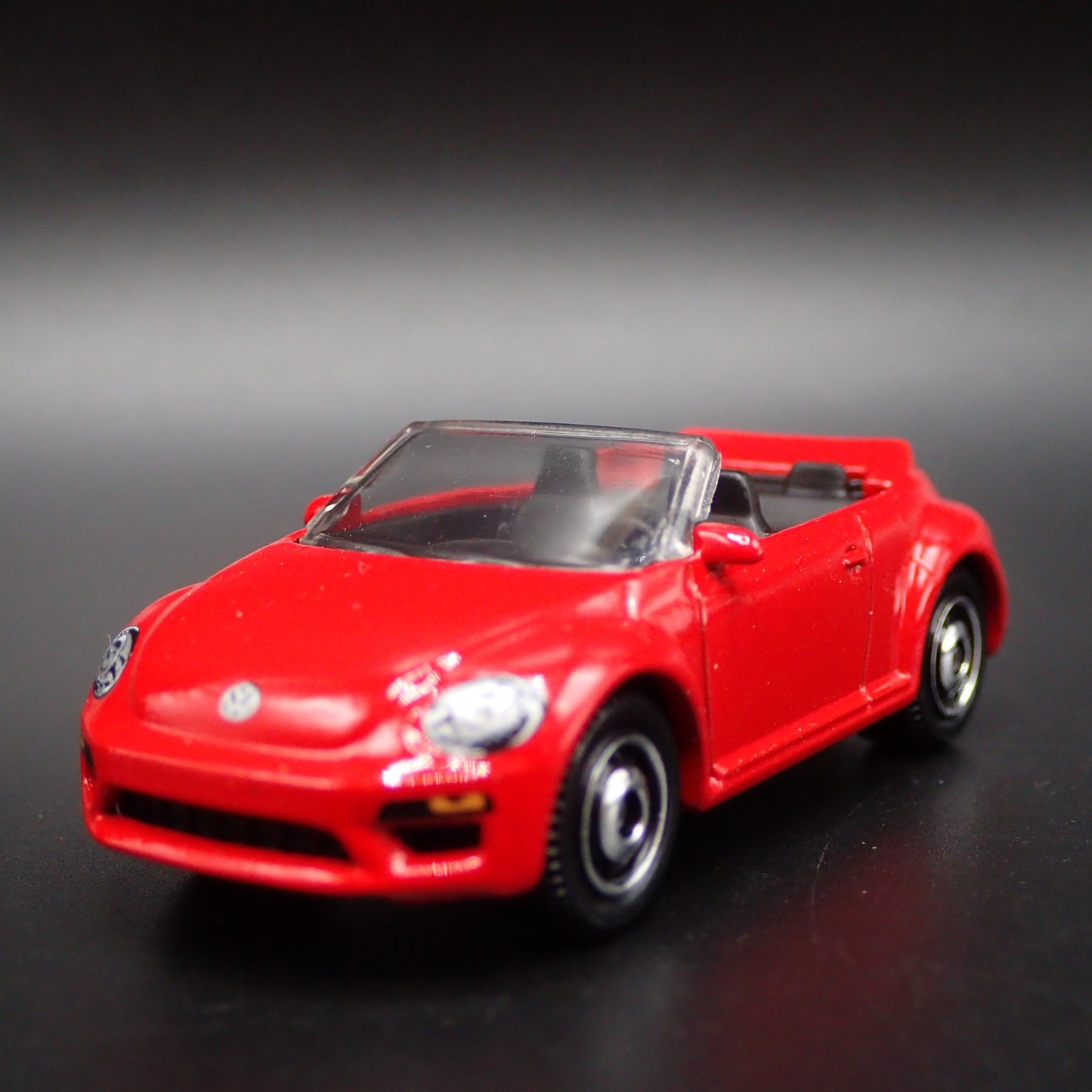 2011-2019 VW VOLKSWAGEN BEETLE BUG CONVERTIBLE RED 1:64 SCALE DIECAST MODEL CAR